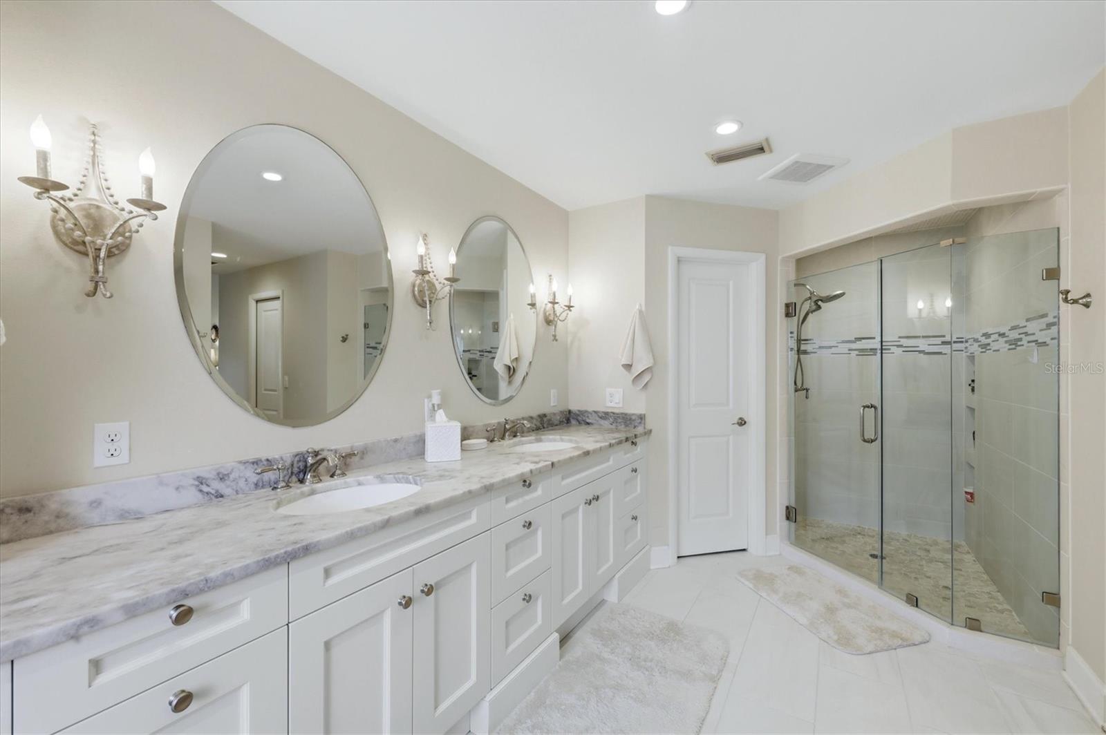 Image 37 of 82 For 3508 Avenida Madera