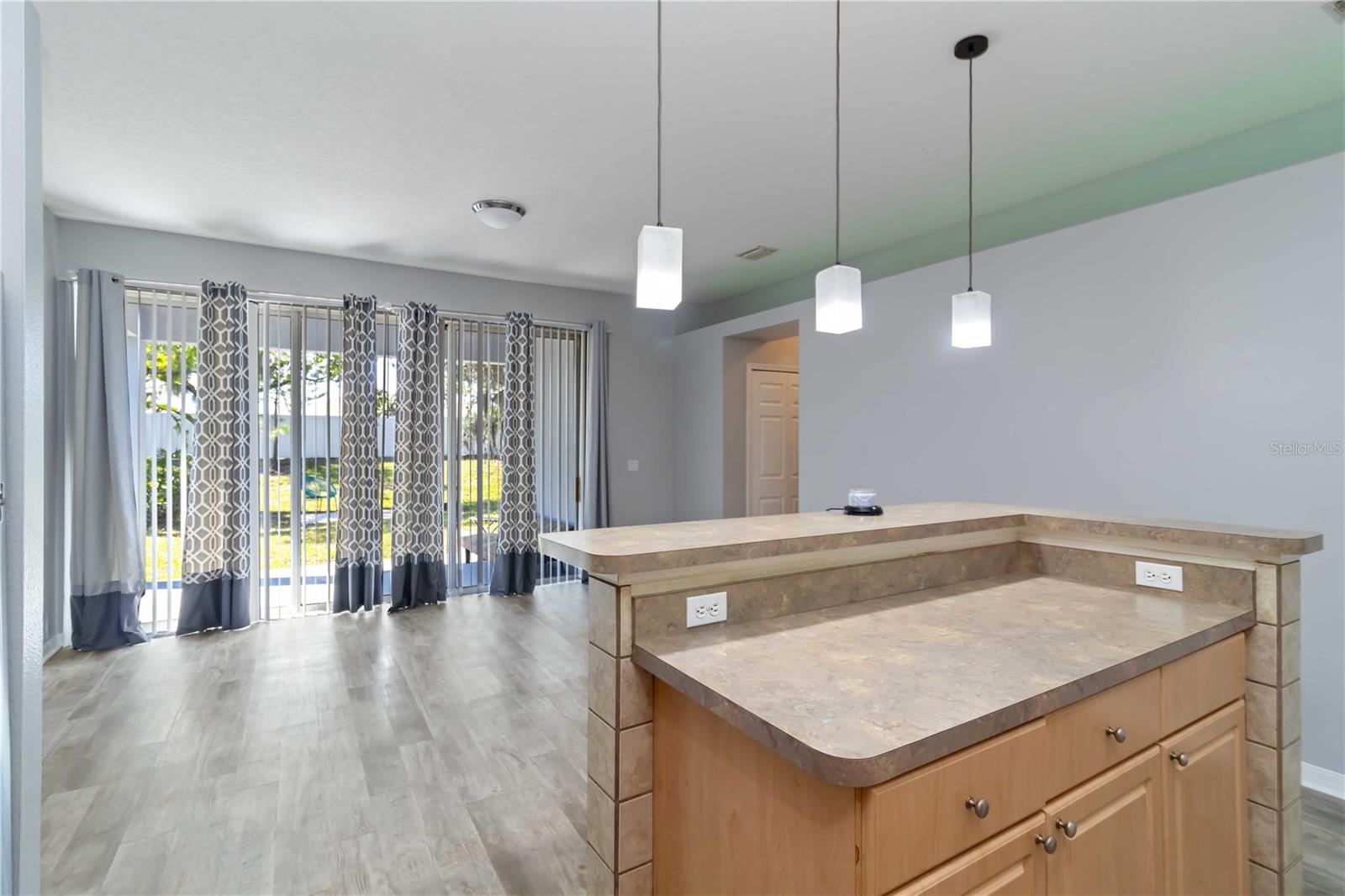 Image 13 of 26 For 5214 60th Drive E