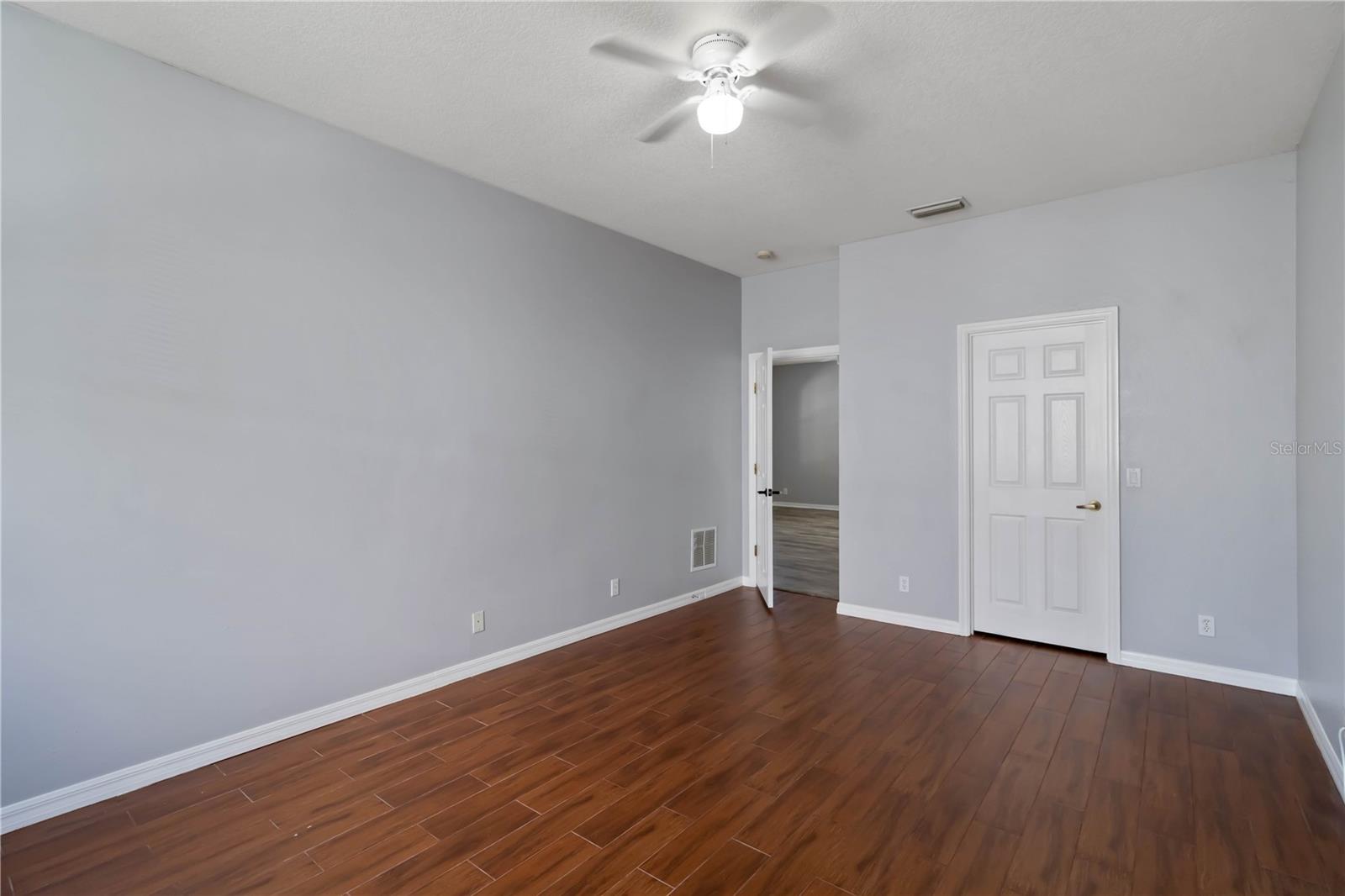 Image 16 of 26 For 5214 60th Drive E