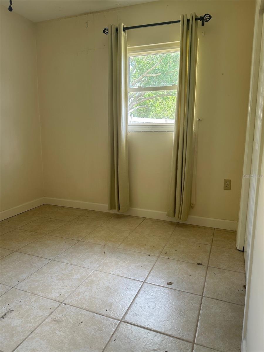 Image 7 of 7 For 701 Frances Street