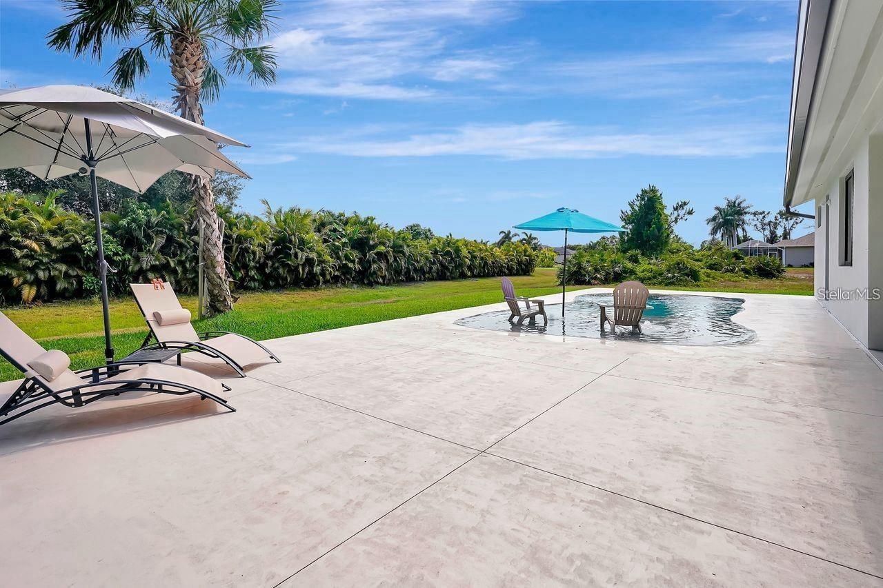 Image 33 of 38 For 289 Long Meadow Lane