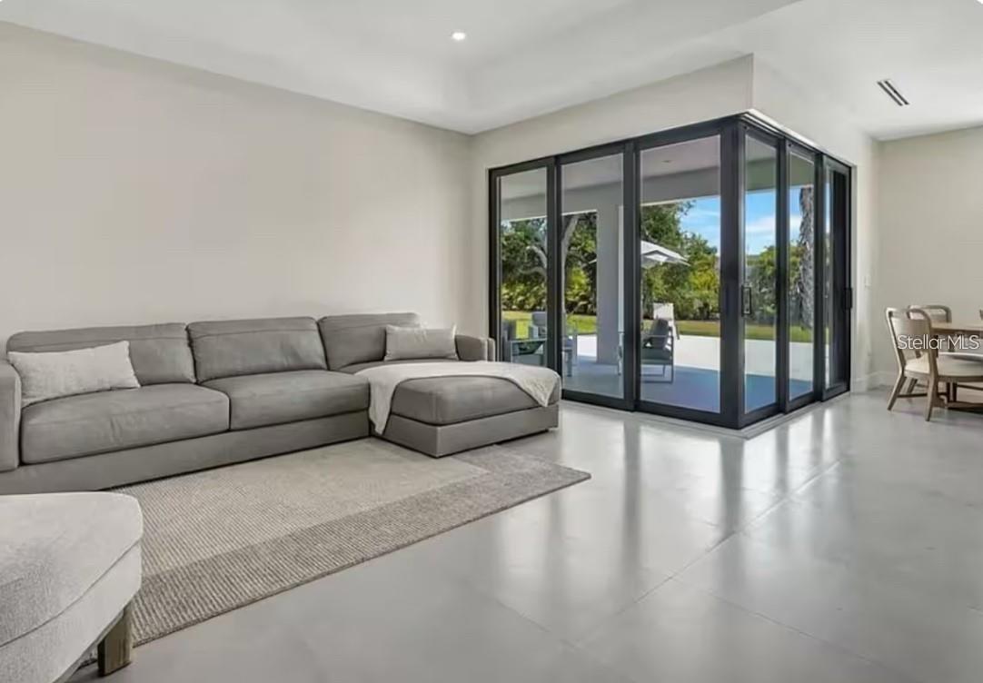 Image 4 of 38 For 289 Long Meadow Lane