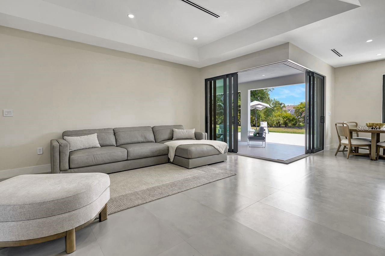 Image 8 of 38 For 289 Long Meadow Lane