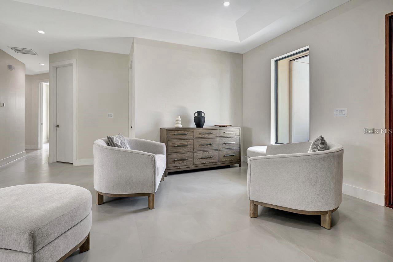 Image 9 of 38 For 289 Long Meadow Lane