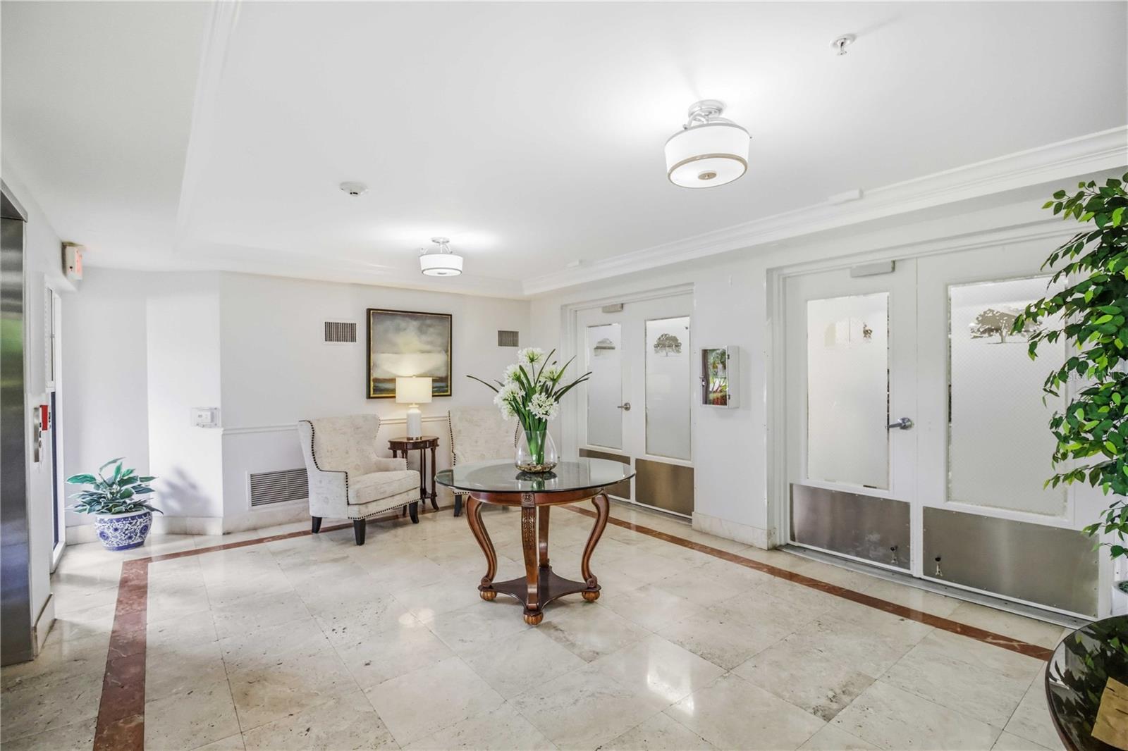 Image 19 of 37 For 5246 Manorwood Drive 4c