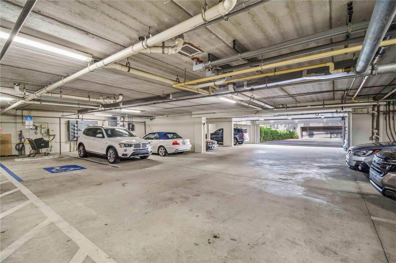 Image 22 of 37 For 5246 Manorwood Drive 4c