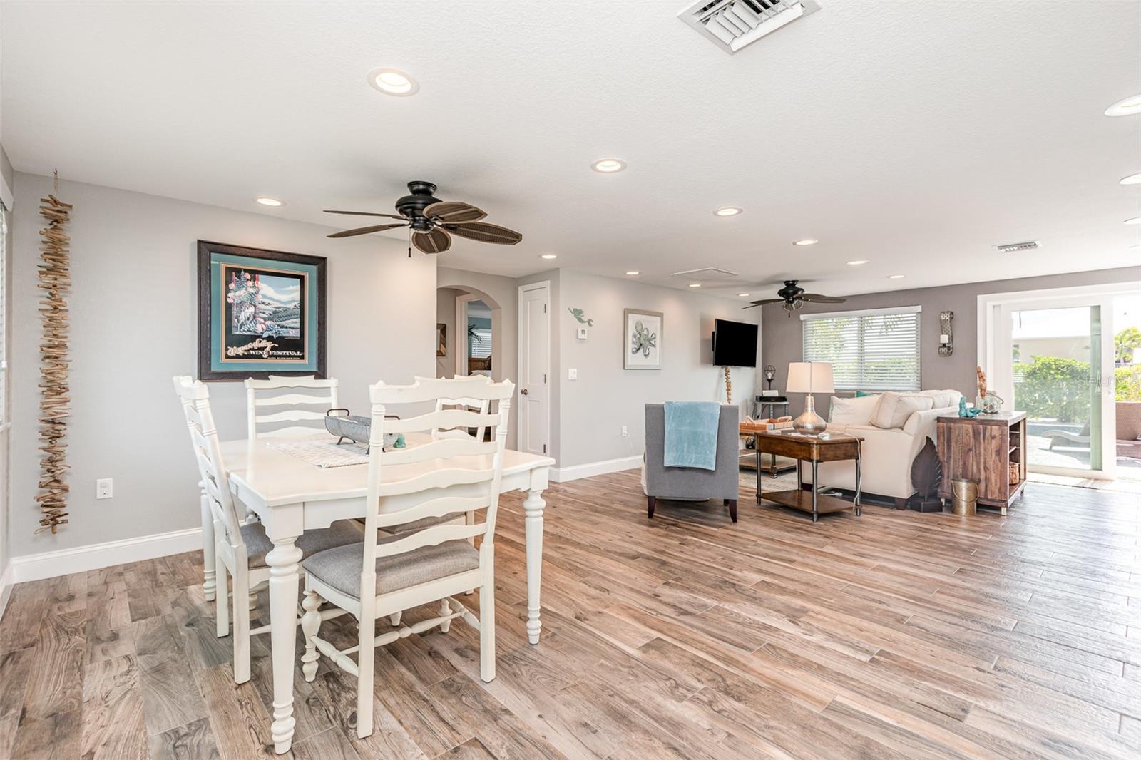 Image 6 of 18 For 3811 101st Street W