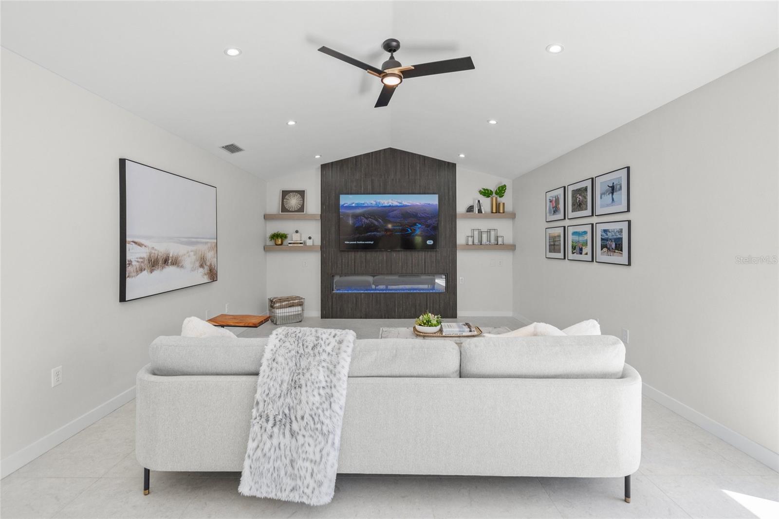 Image 12 of 52 For 1527 Buoy Lane