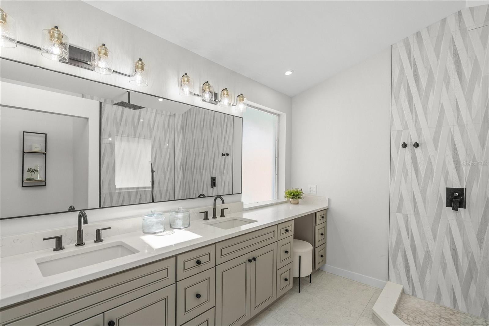 Image 18 of 52 For 1527 Buoy Lane