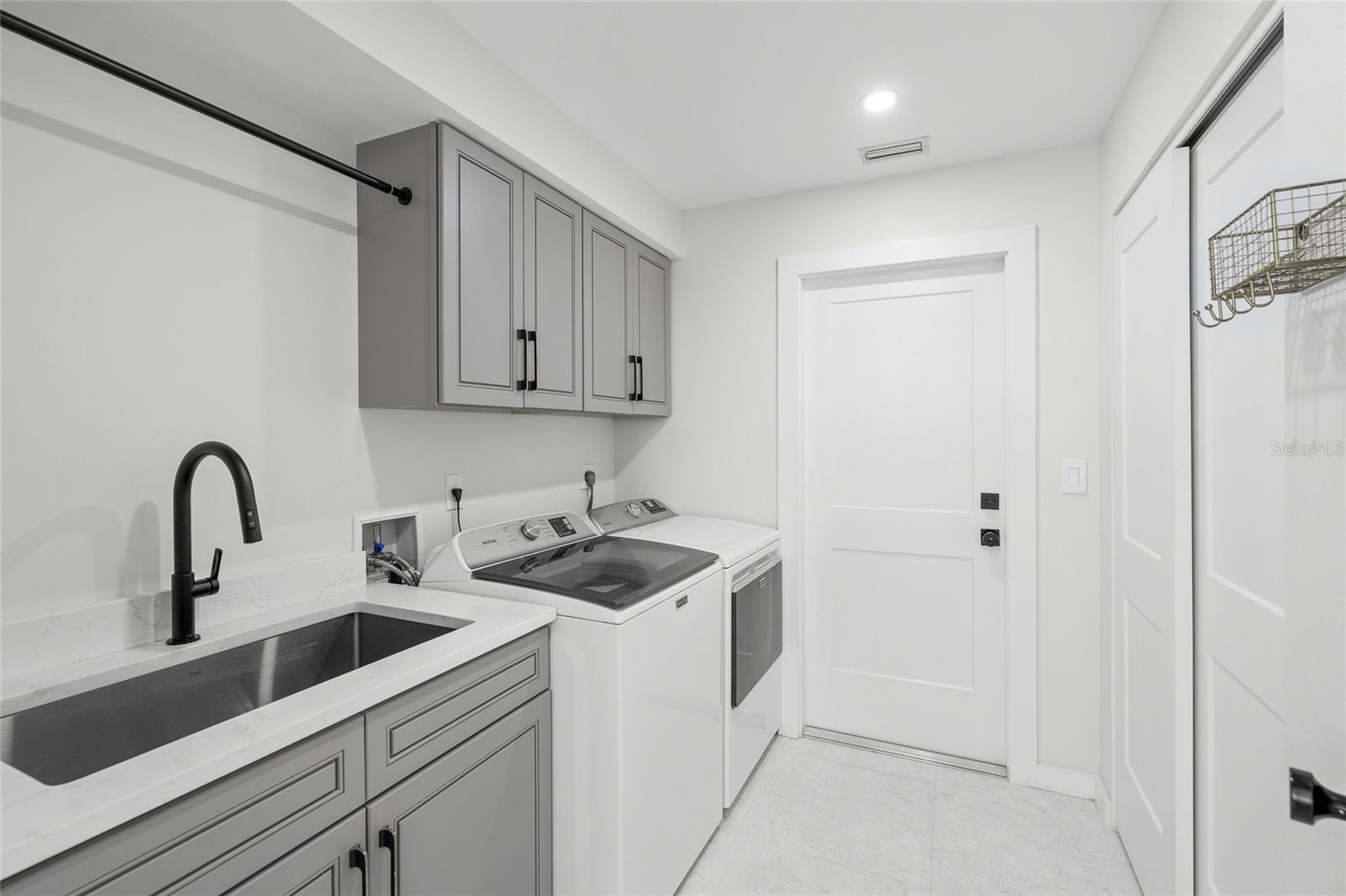 Image 29 of 52 For 1527 Buoy Lane