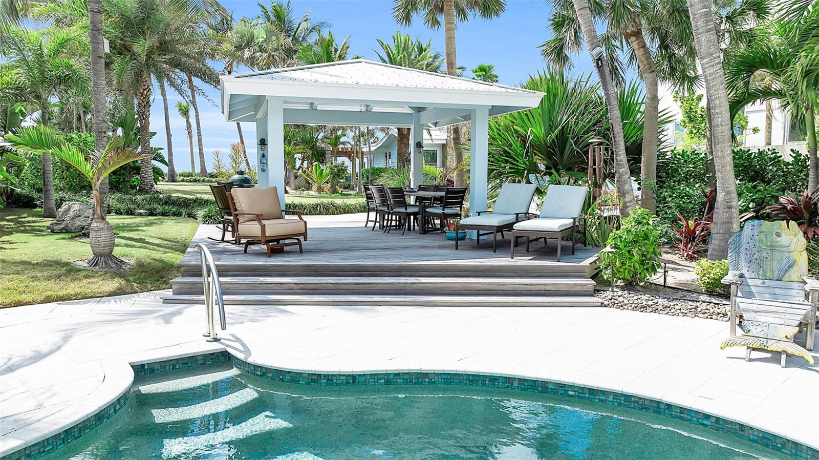 Image 10 of 51 For 621 Casey Key Road