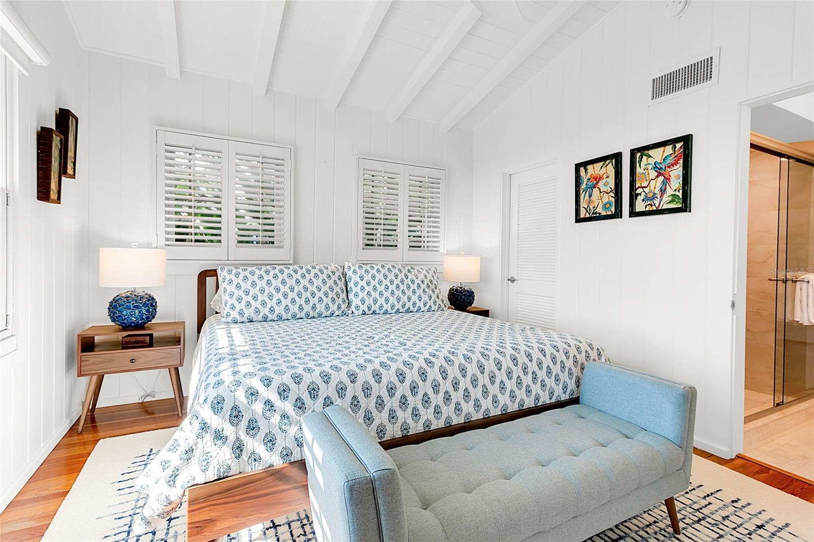 Image 18 of 51 For 621 Casey Key Road