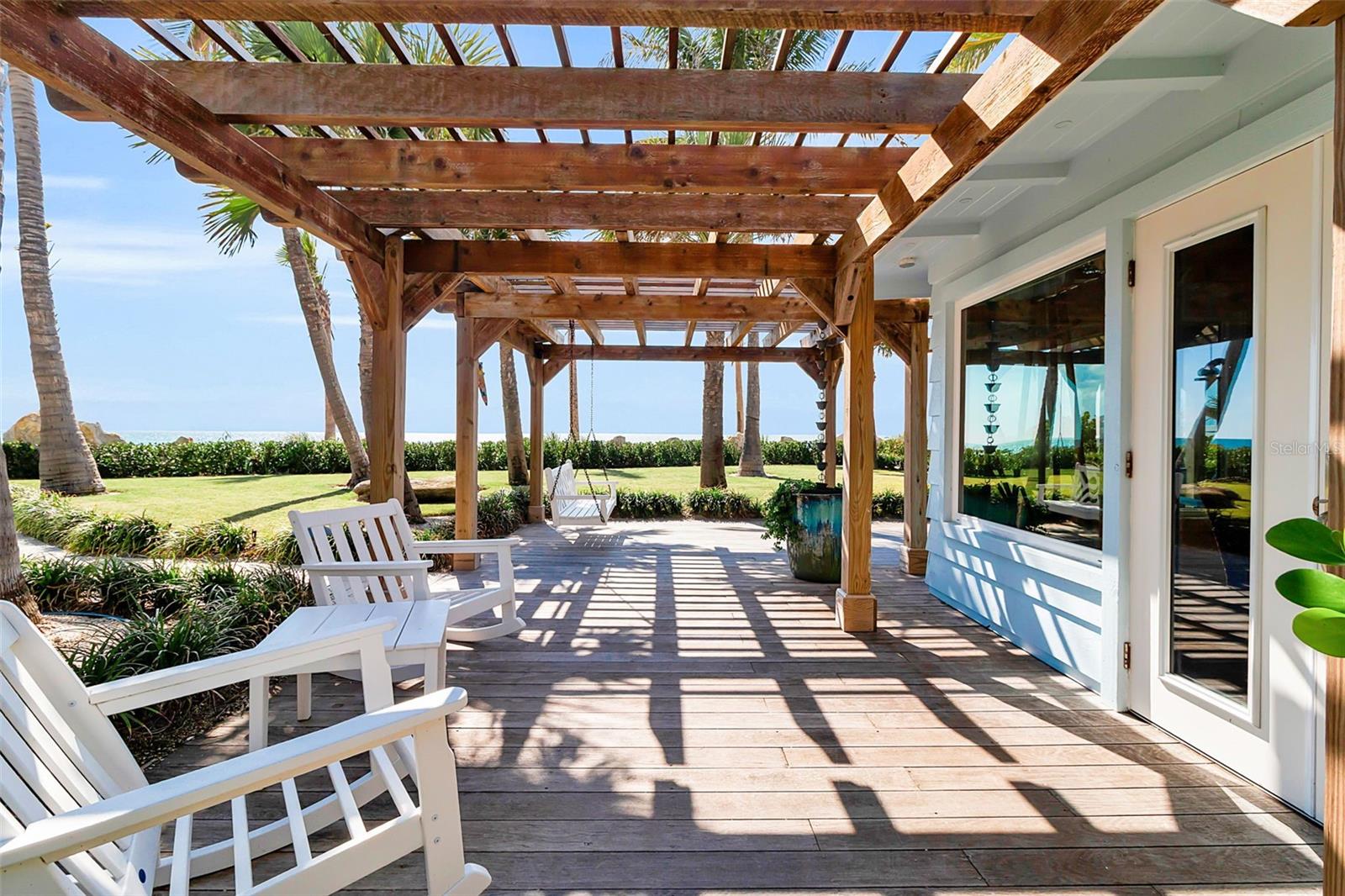 Image 20 of 51 For 621 Casey Key Road