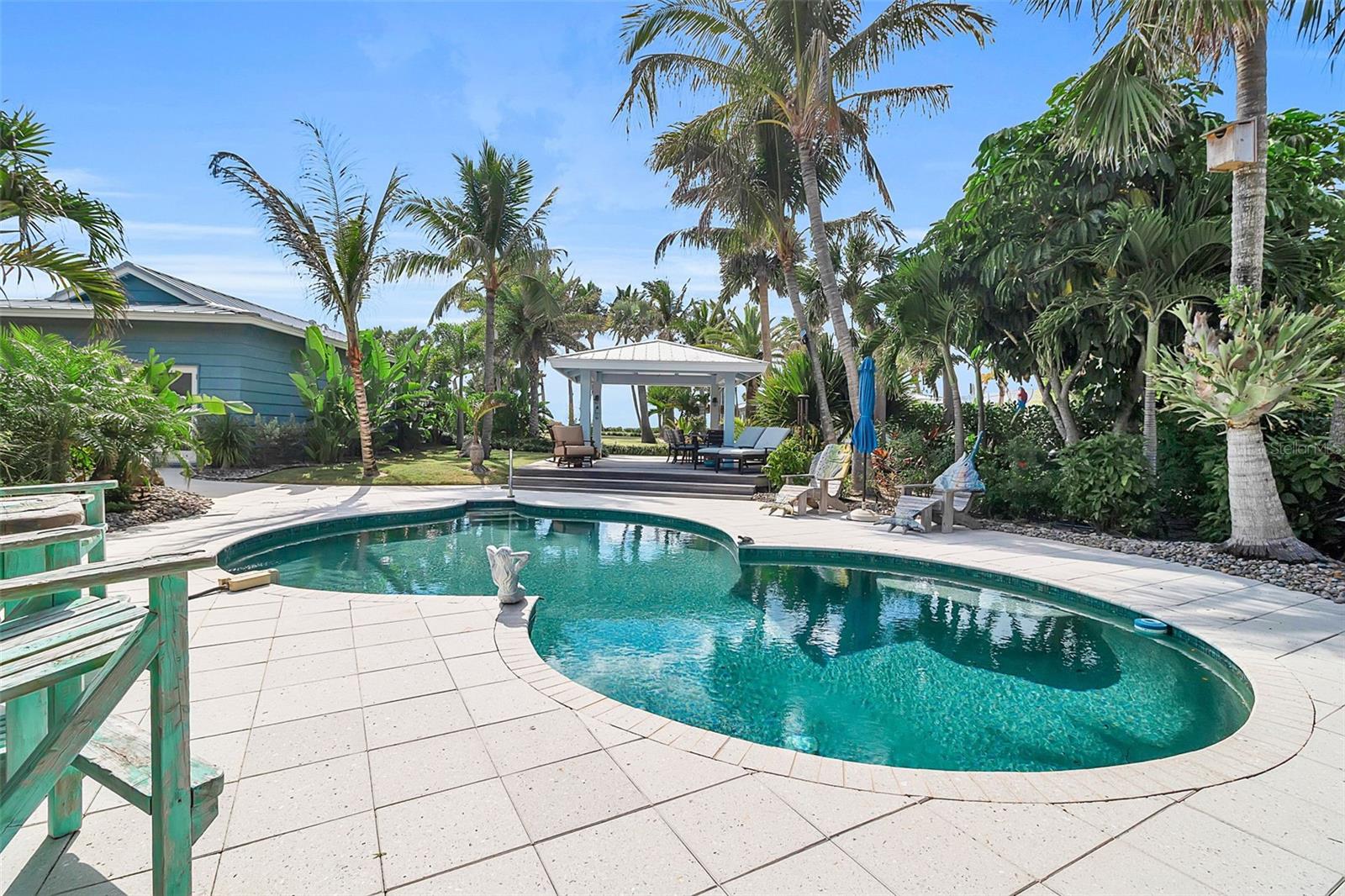 Image 28 of 51 For 621 Casey Key Road