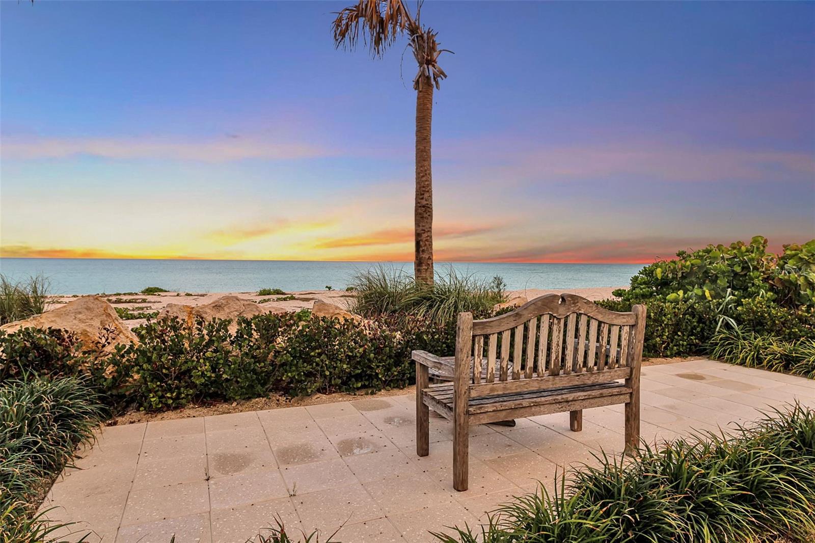 Image 35 of 51 For 621 Casey Key Road