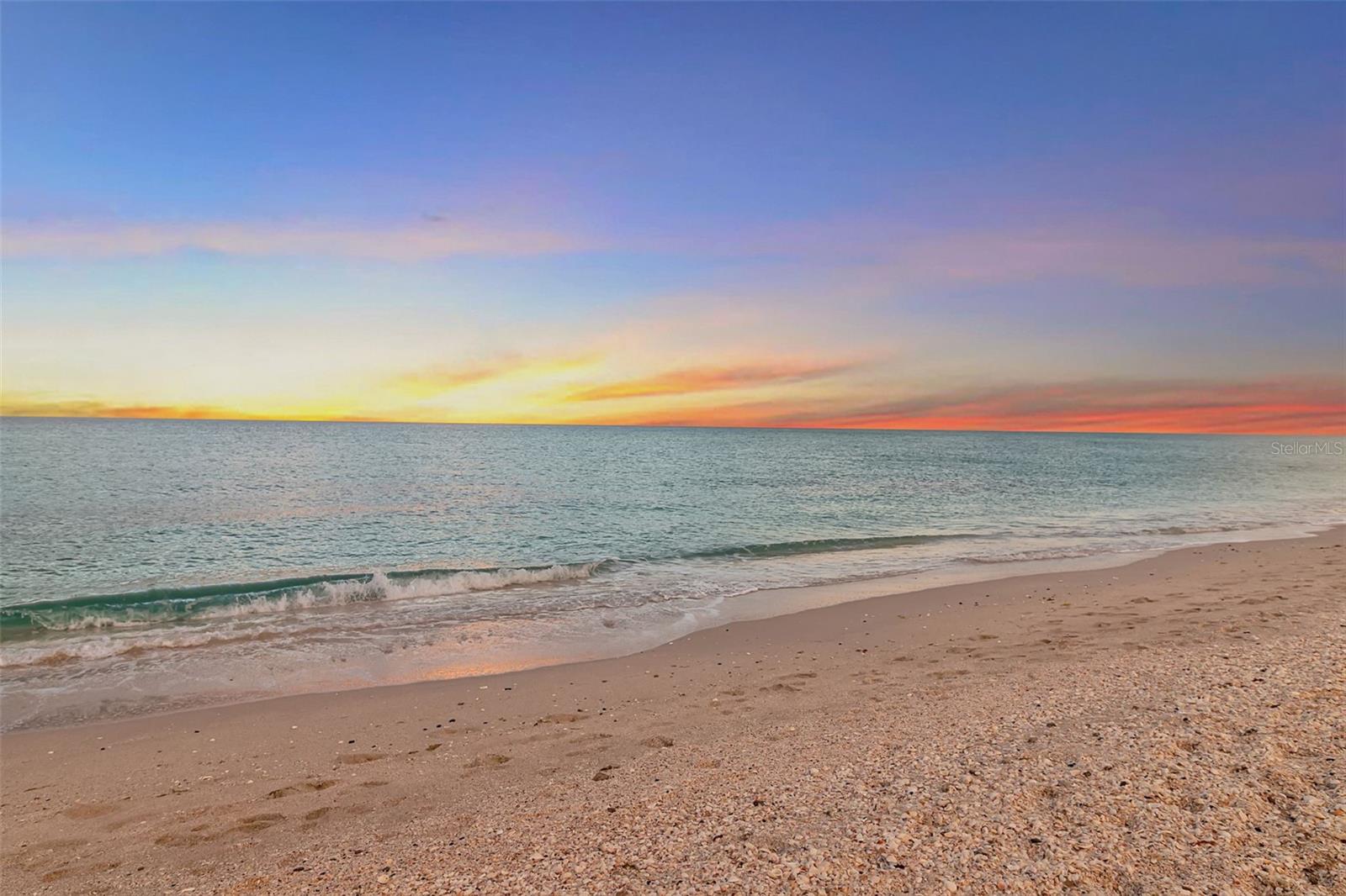 Image 36 of 51 For 621 Casey Key Road