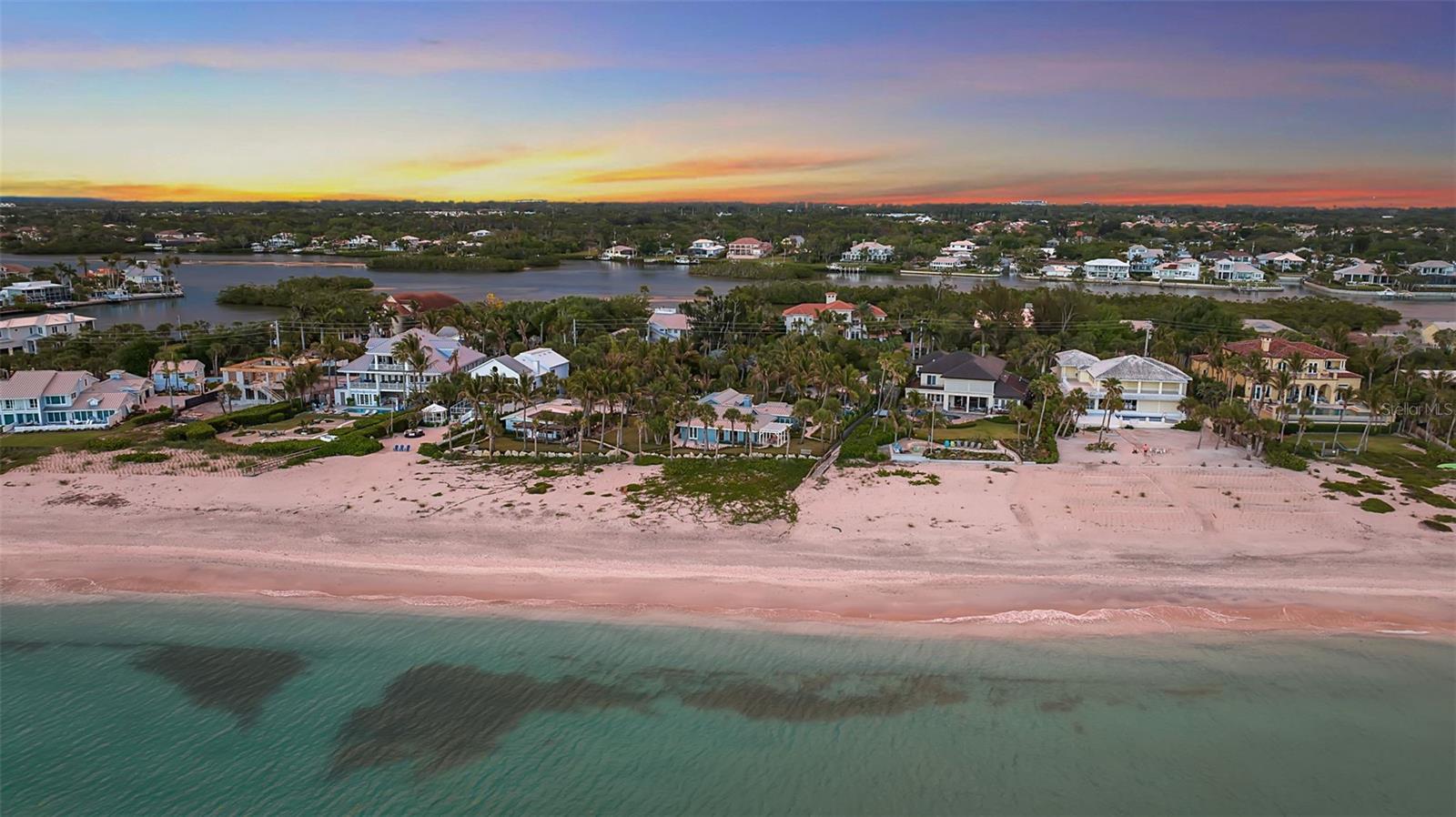 Image 41 of 51 For 621 Casey Key Road