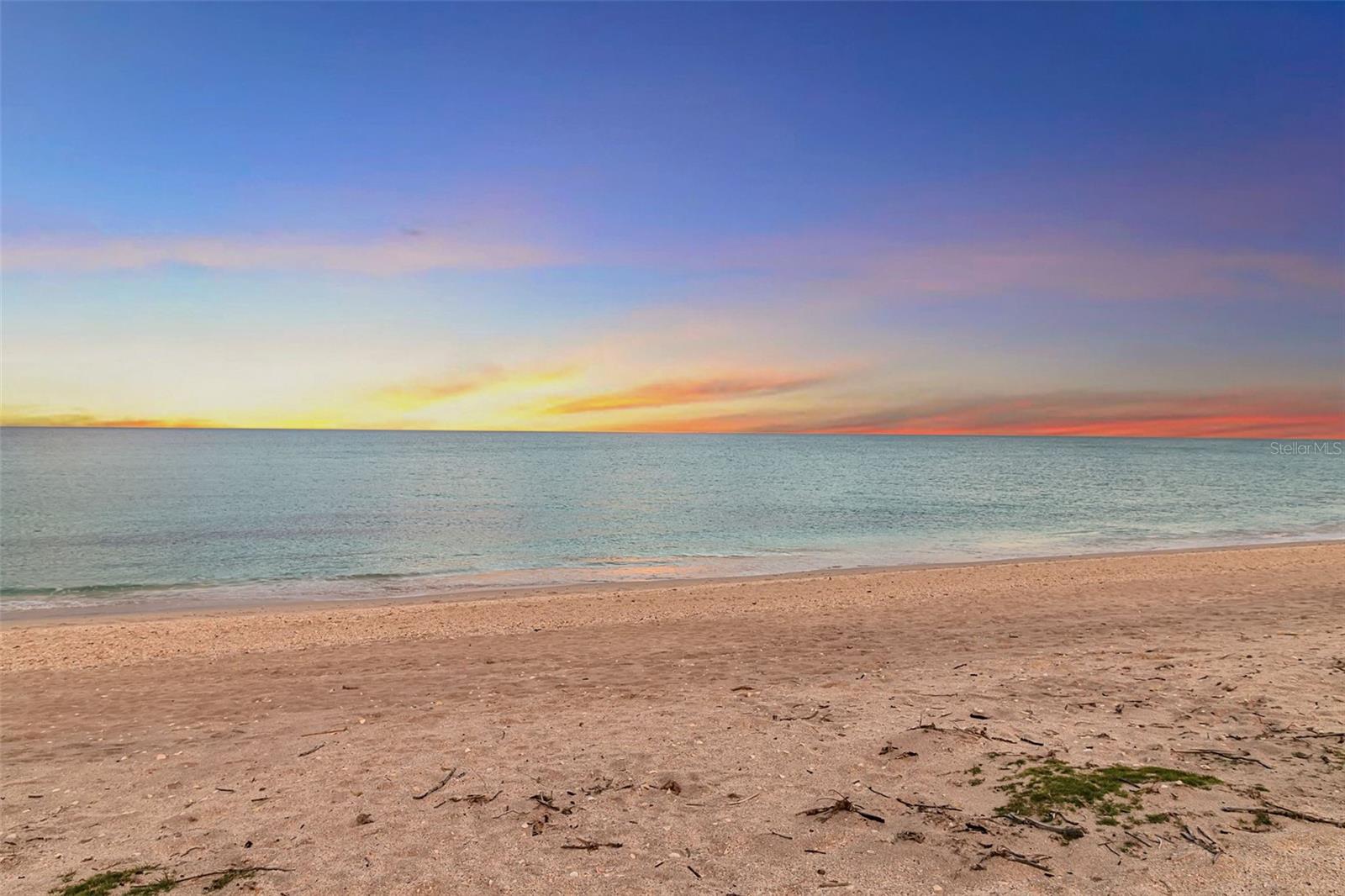 Image 43 of 51 For 621 Casey Key Road