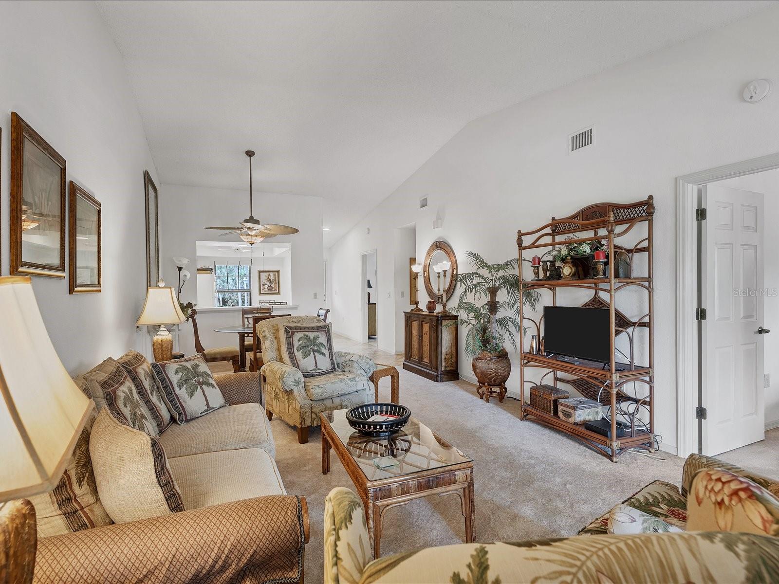 Image 9 of 28 For 4440 Weybridge  4440