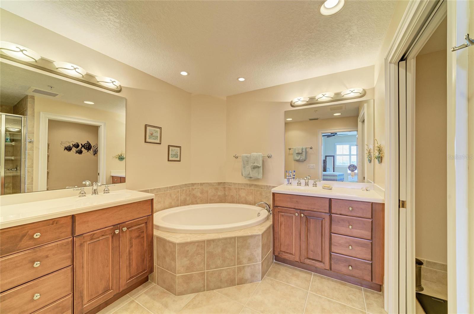 Image 29 of 51 For 611 Riviera Dunes Way 403