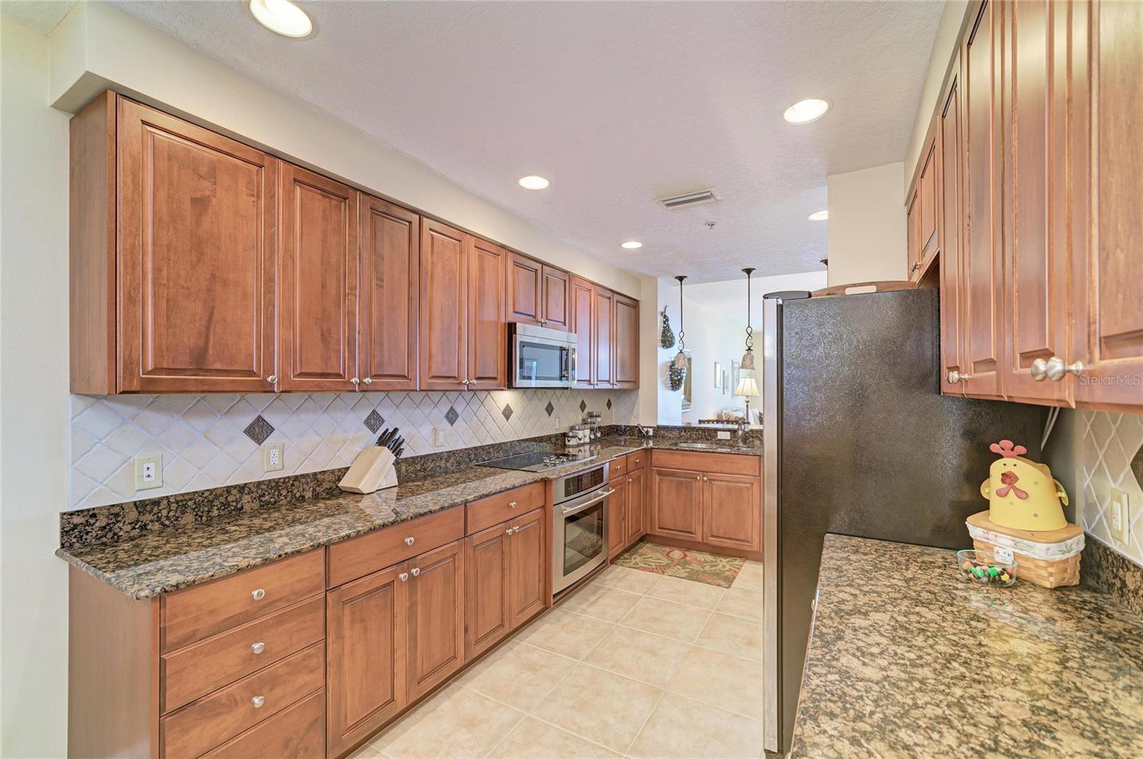 Image 9 of 51 For 611 Riviera Dunes Way 403