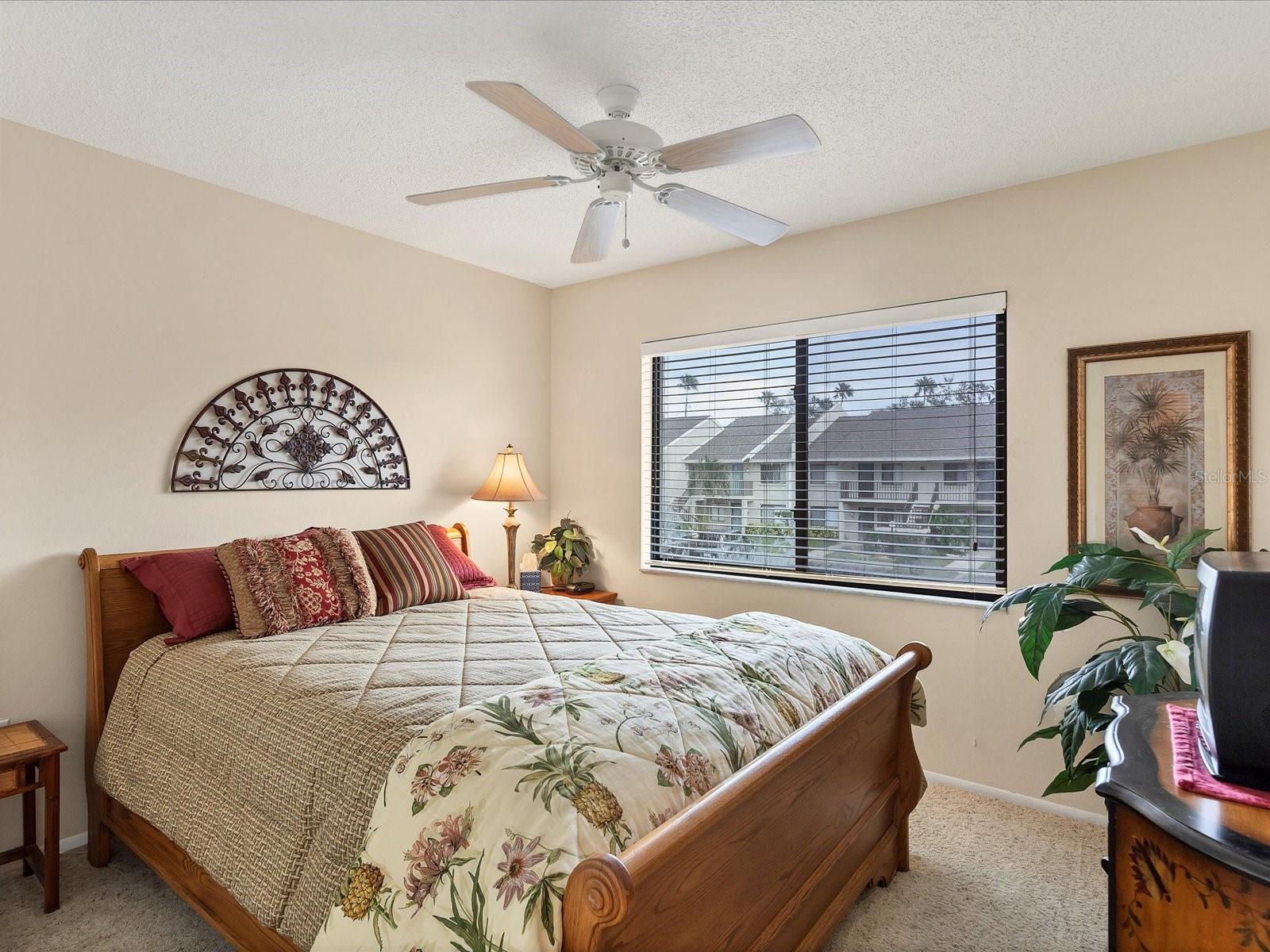 Image 21 of 29 For 7794 Eagle Creek Drive 7794