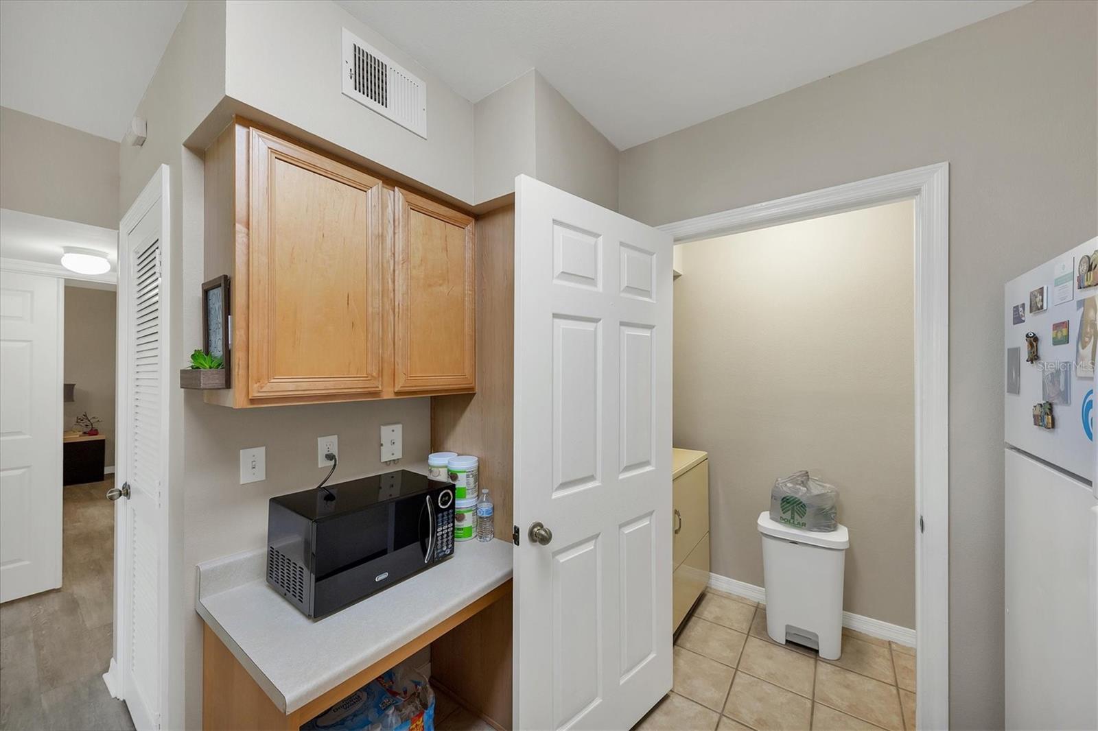 Image 10 of 37 For 1015 Villagio Circle 202