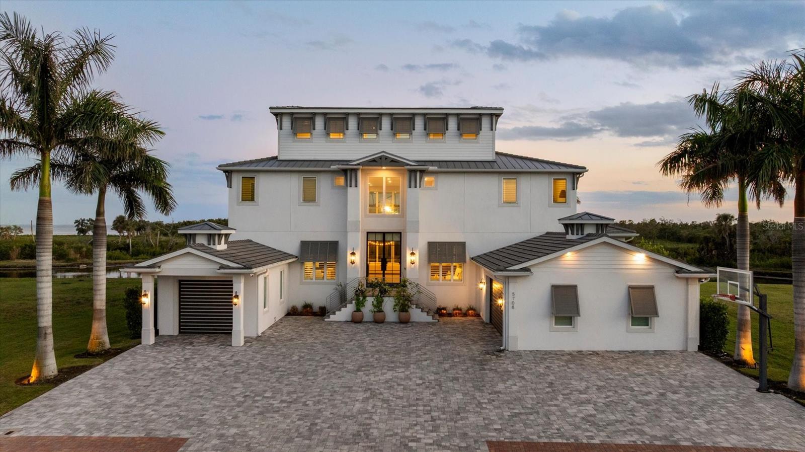 Listing photo id 0 for 5708 Inspiration Terrace