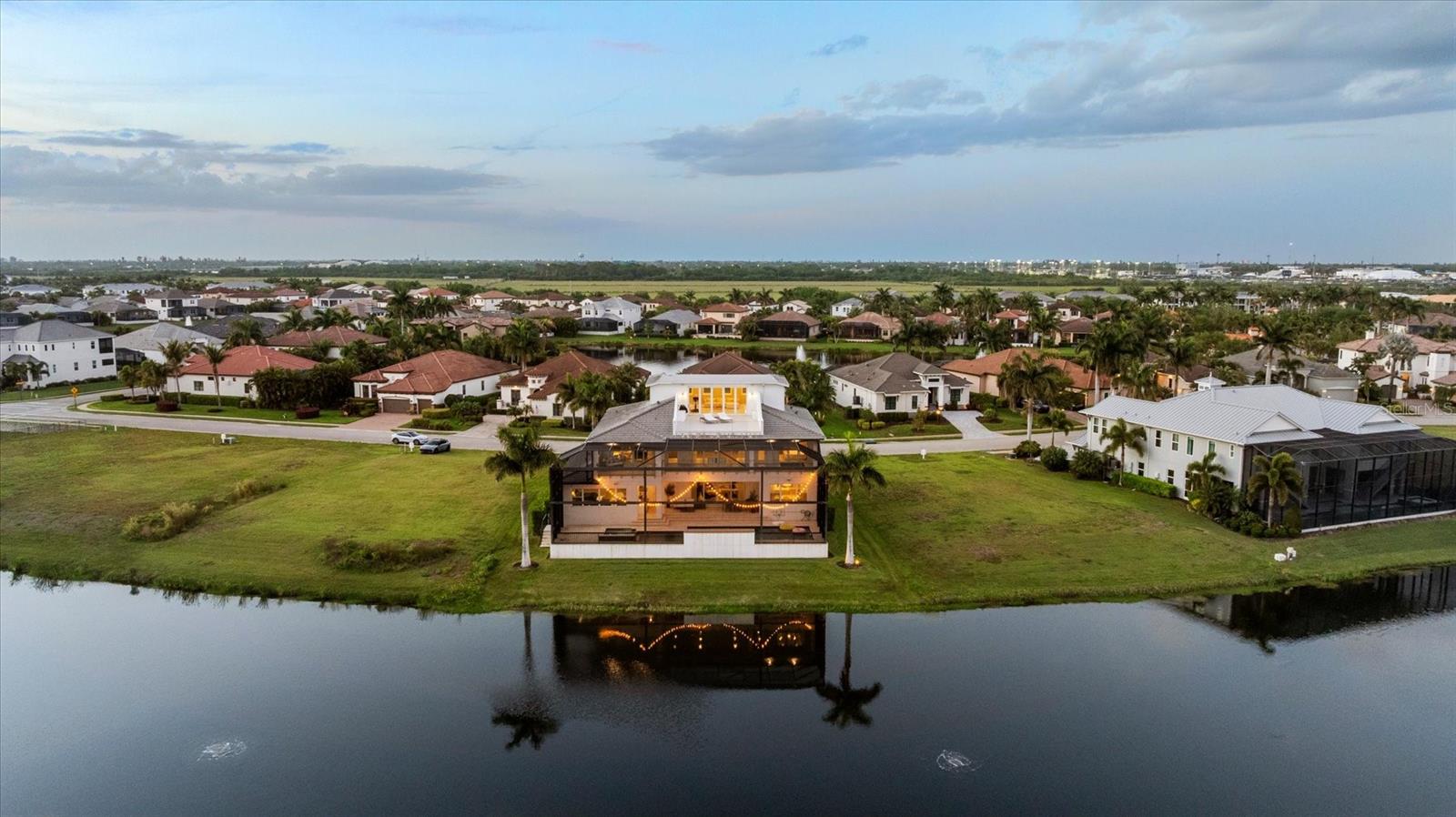 Listing photo id 19 for 5708 Inspiration Terrace