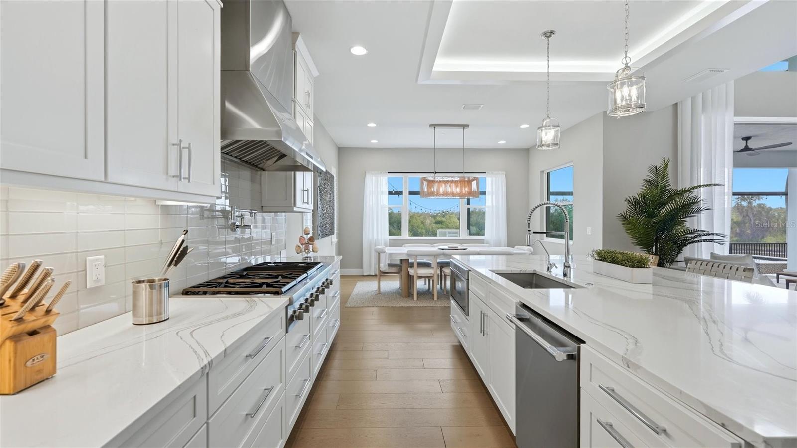 Listing photo id 31 for 5708 Inspiration Terrace