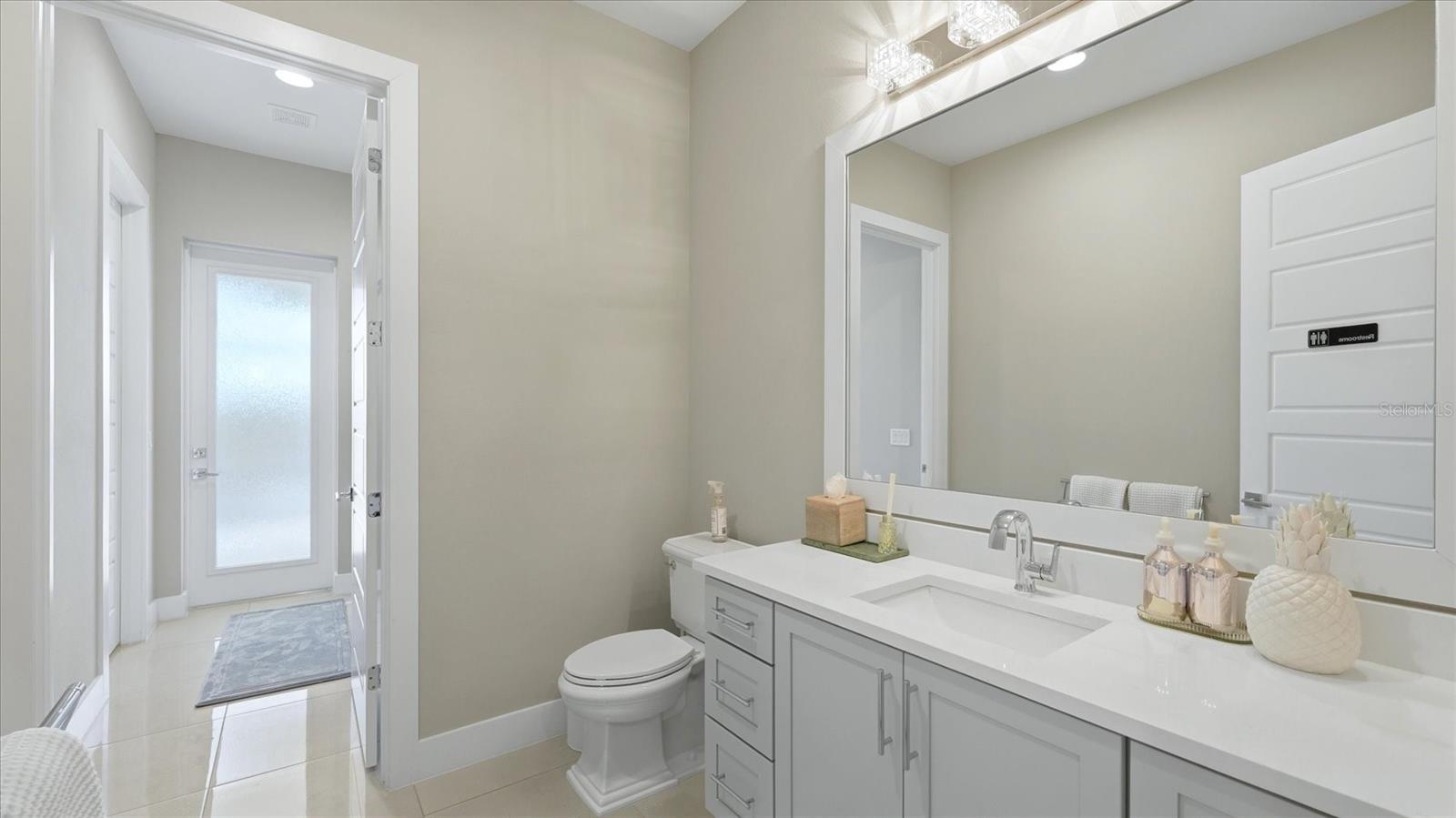 Listing photo id 34 for 5708 Inspiration Terrace