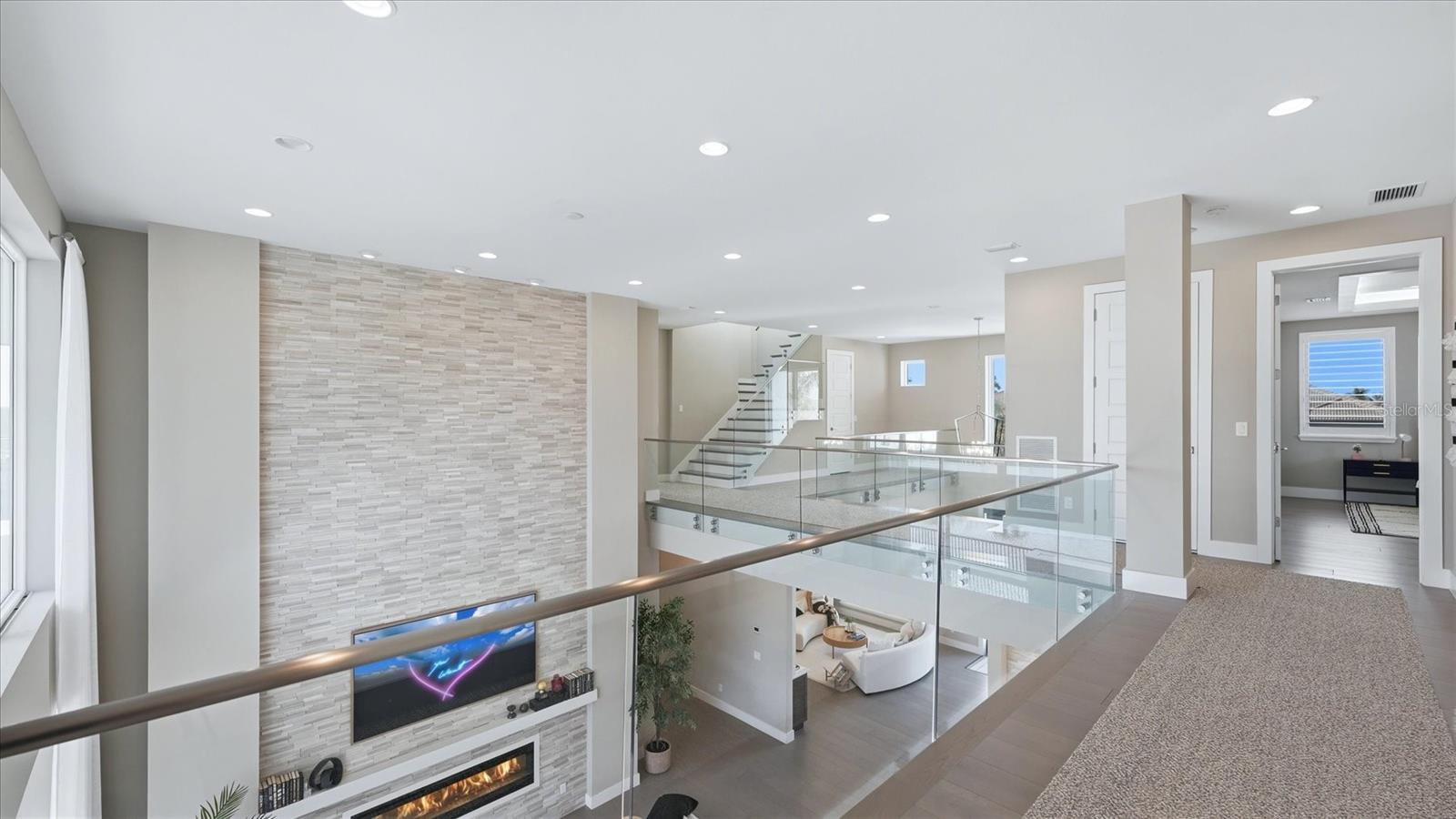 Listing photo id 48 for 5708 Inspiration Terrace