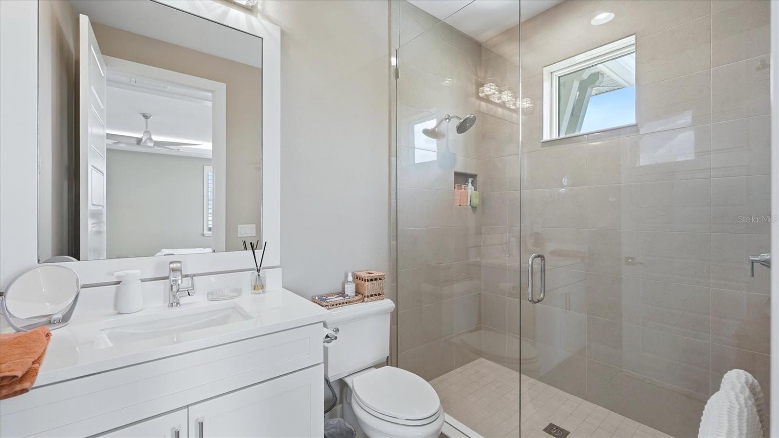 Listing photo id 59 for 5708 Inspiration Terrace