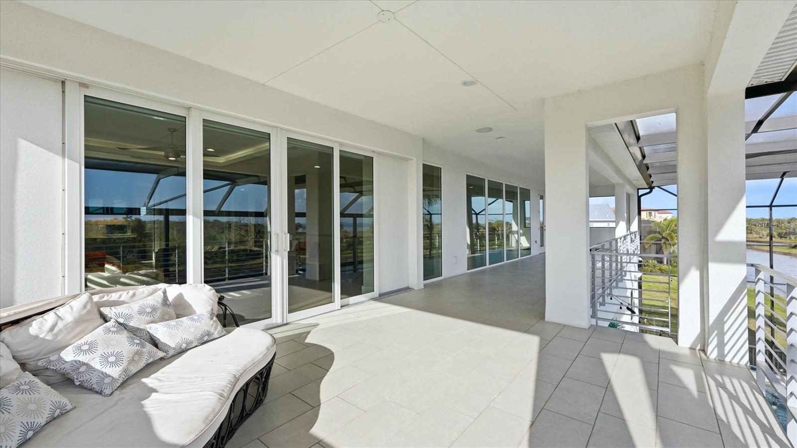 Listing photo id 70 for 5708 Inspiration Terrace