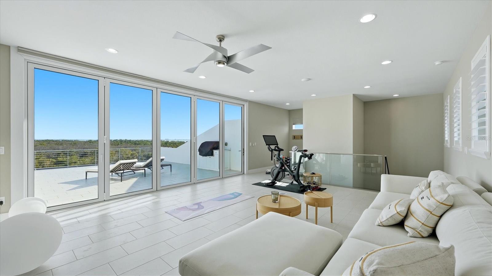 Listing photo id 76 for 5708 Inspiration Terrace