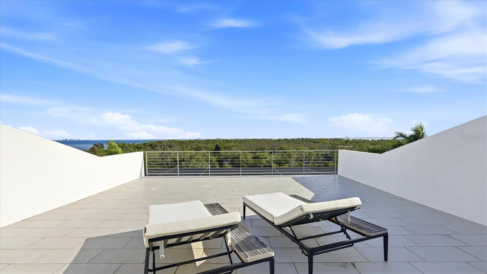 Listing photo id 85 for 5708 Inspiration Terrace