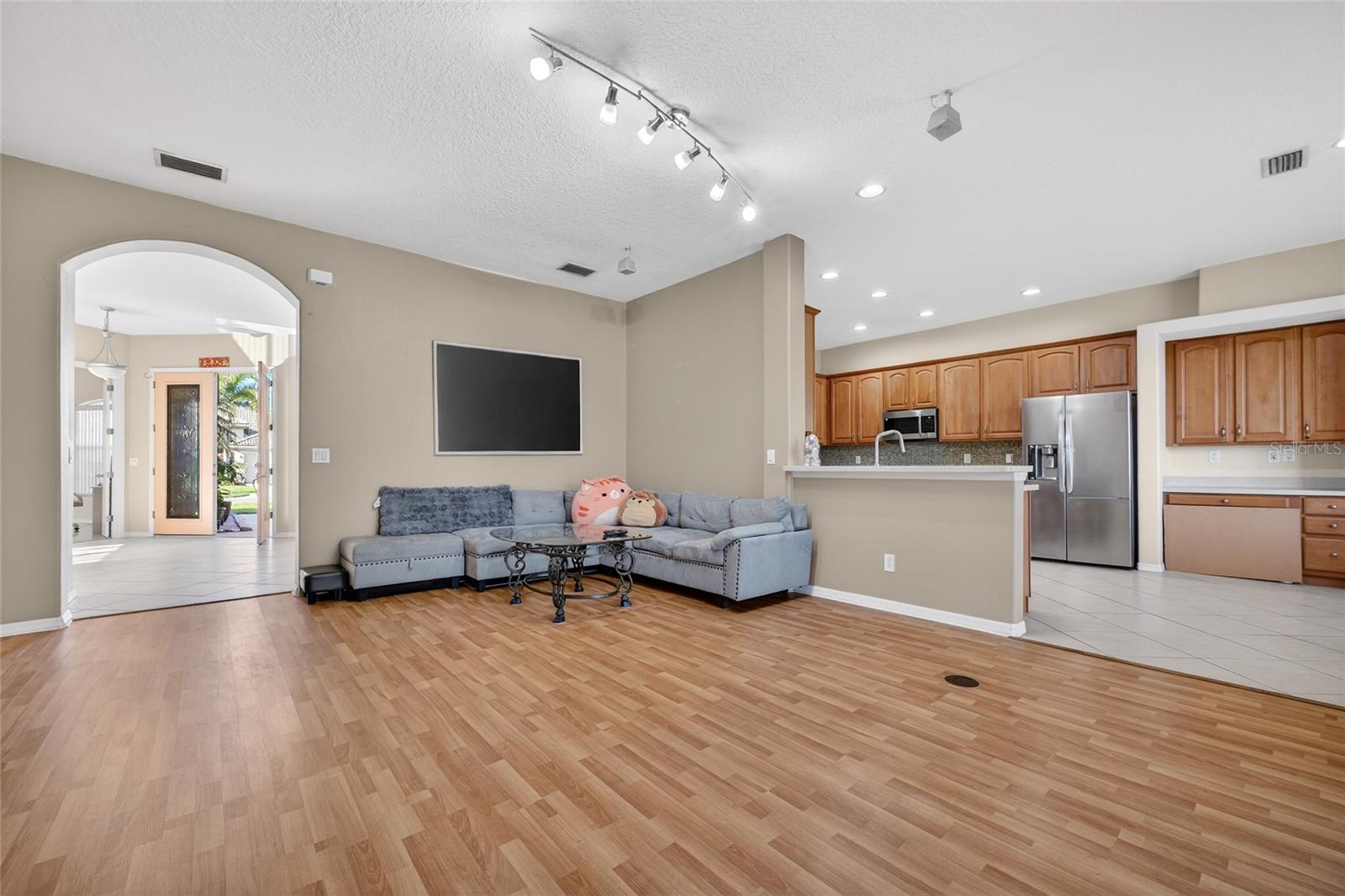 Image 13 of 36 For 4612 62 Avenue