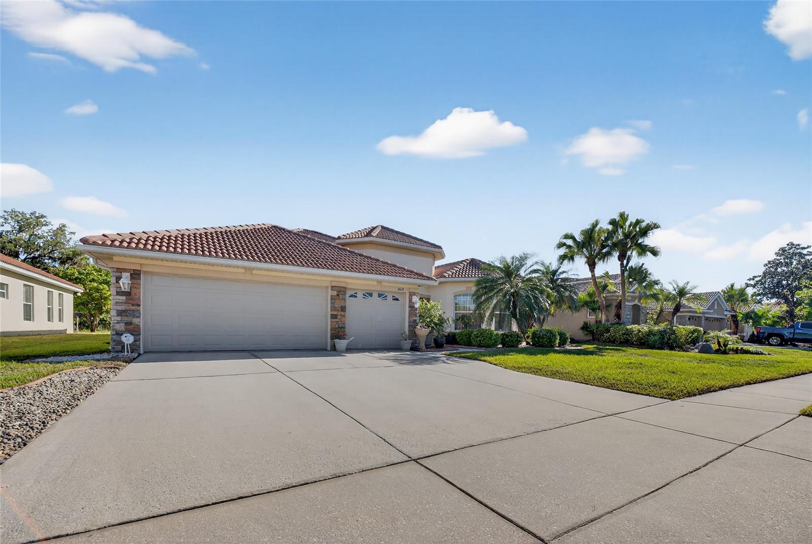 Image 3 of 36 For 4612 62 Avenue