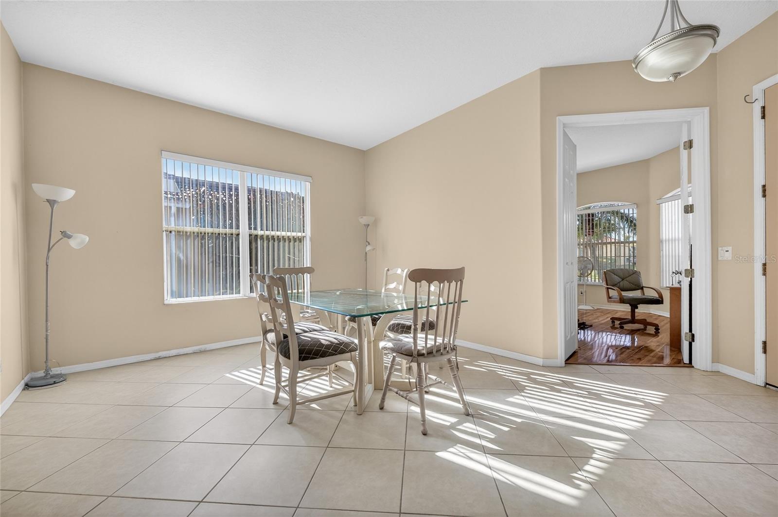 Image 9 of 36 For 4612 62 Avenue