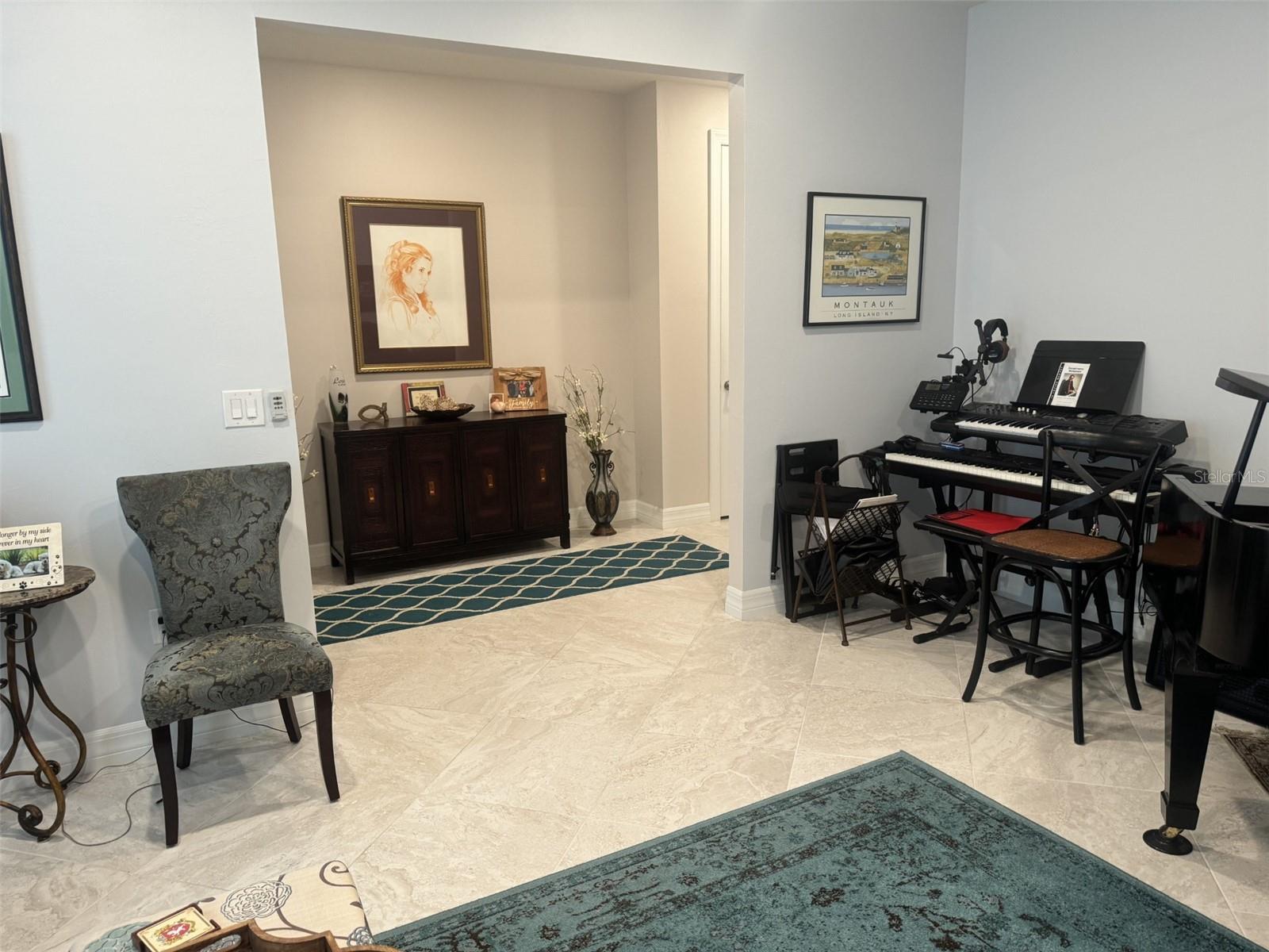 Image 10 of 59 For 2536 Marton Oak Boulevard