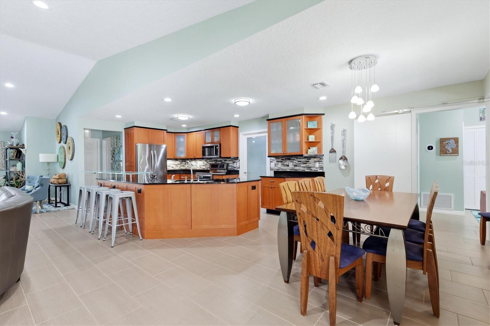 Image 11 of 38 For 1880 Loma Linda Street