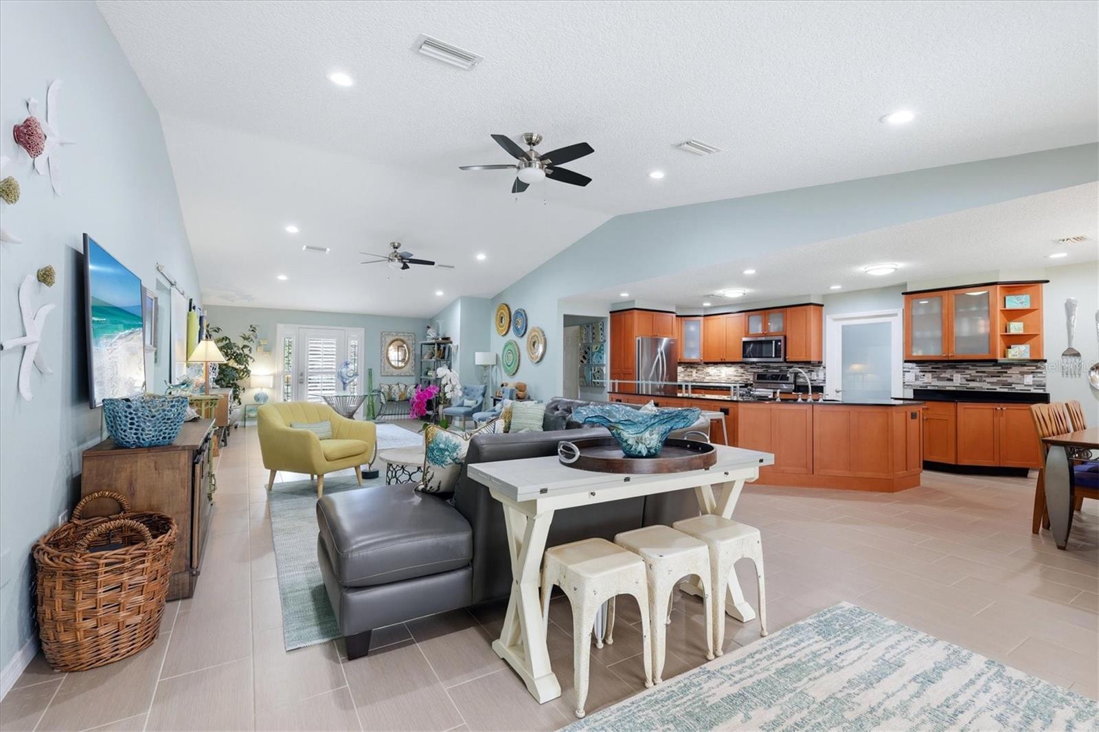 Image 9 of 38 For 1880 Loma Linda Street