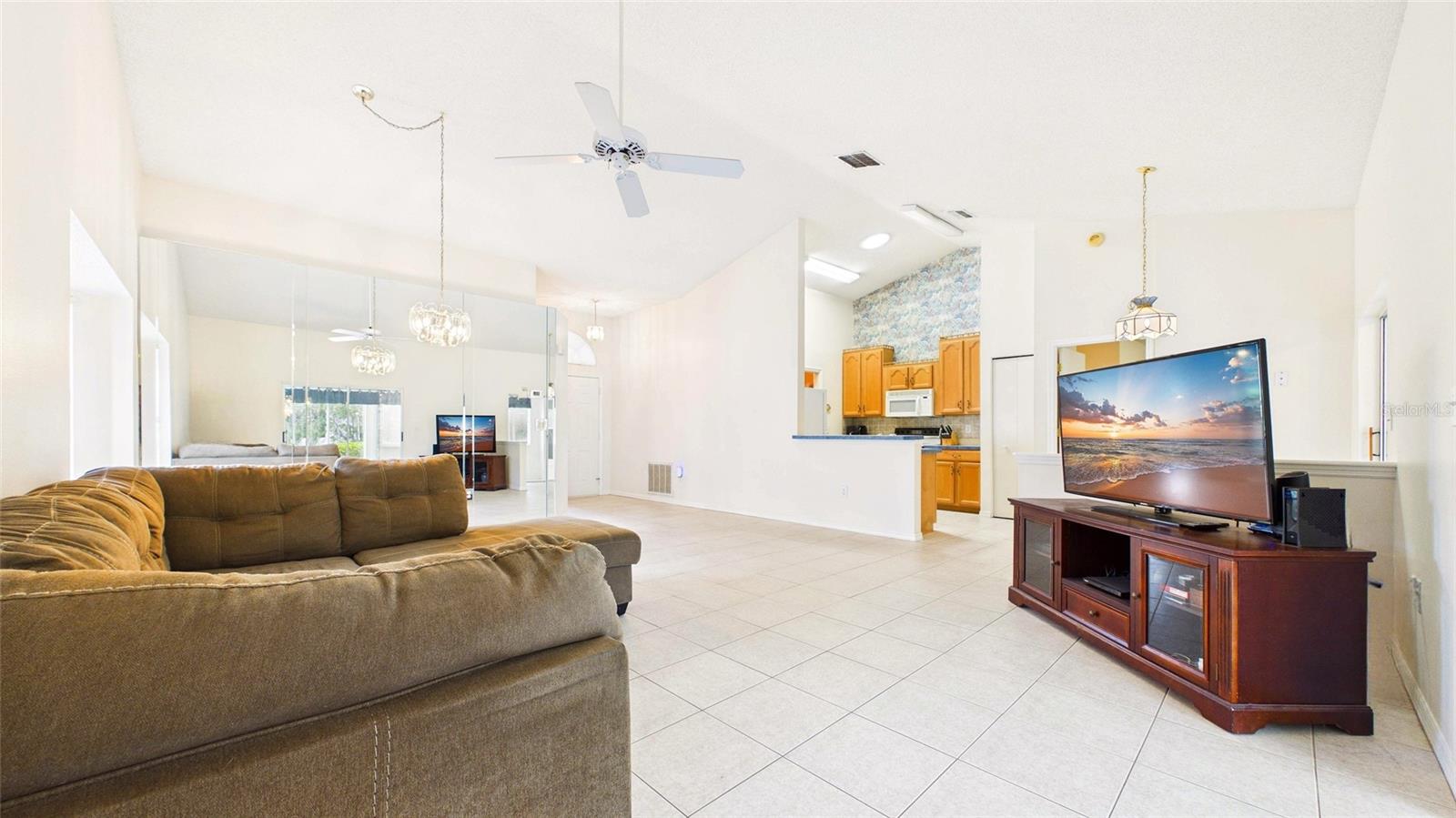 Image 6 of 32 For 2013 Del Webb Boulevard