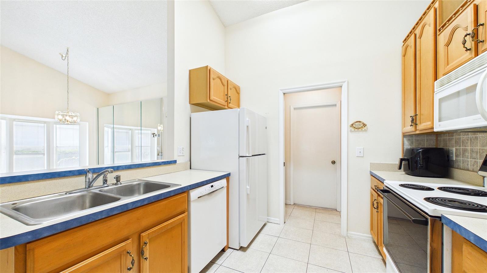 Image 9 of 32 For 2013 Del Webb Boulevard