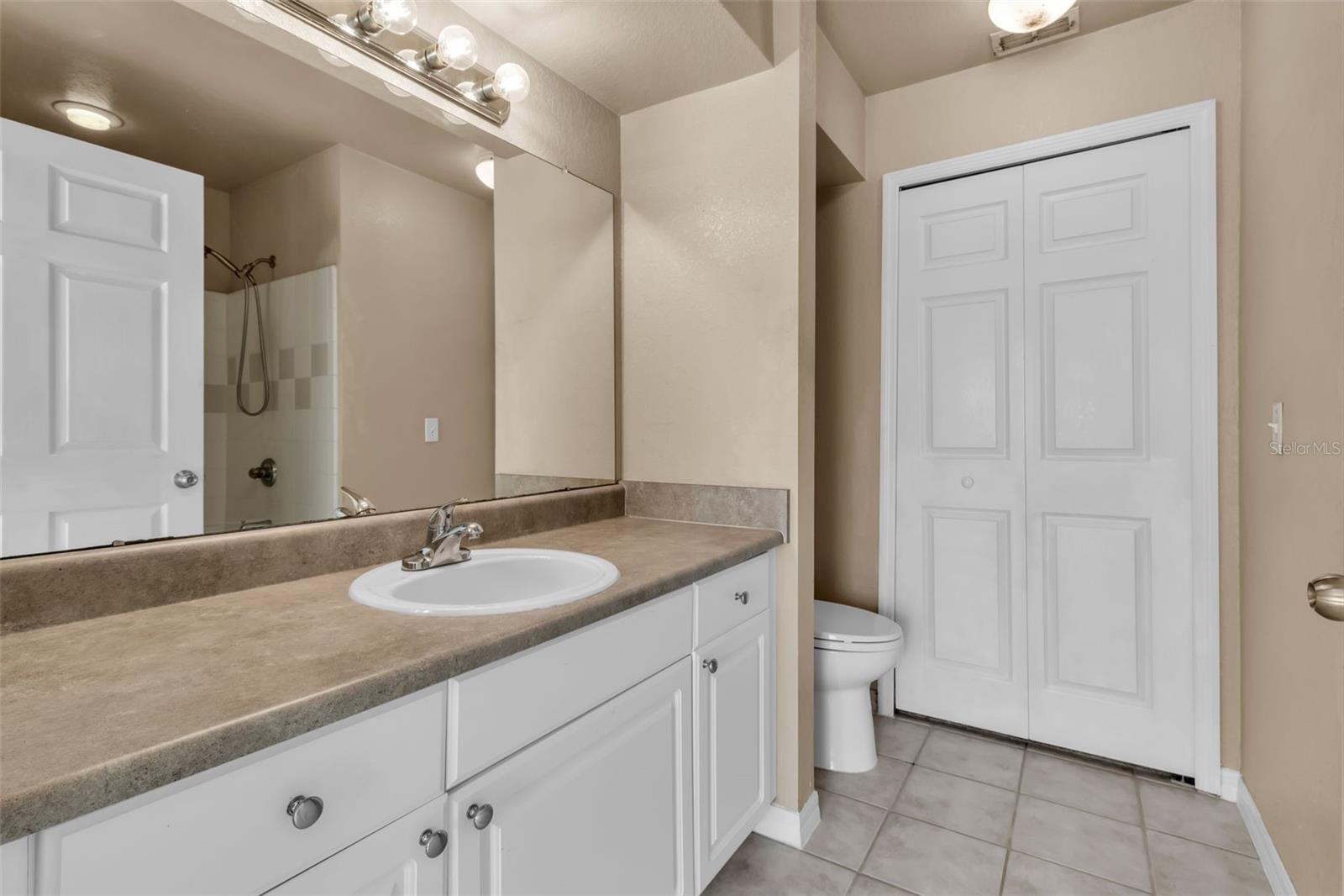 Image 21 of 50 For 5511 Rosehill Road 203