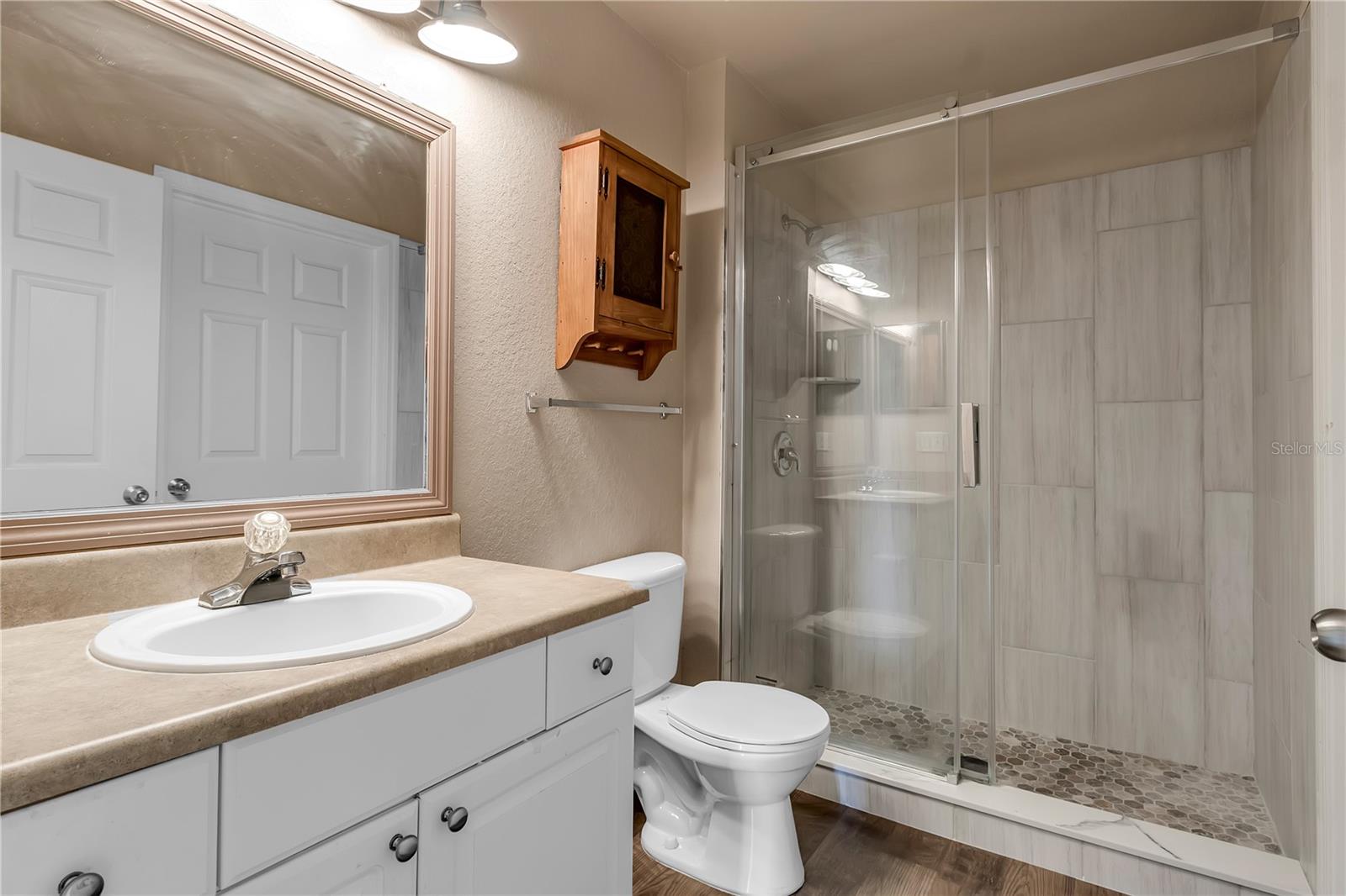 Image 28 of 50 For 5511 Rosehill Road 203