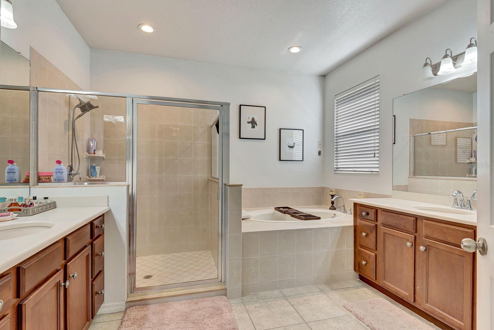 Image 21 of 31 For 6838 44th Terrace E