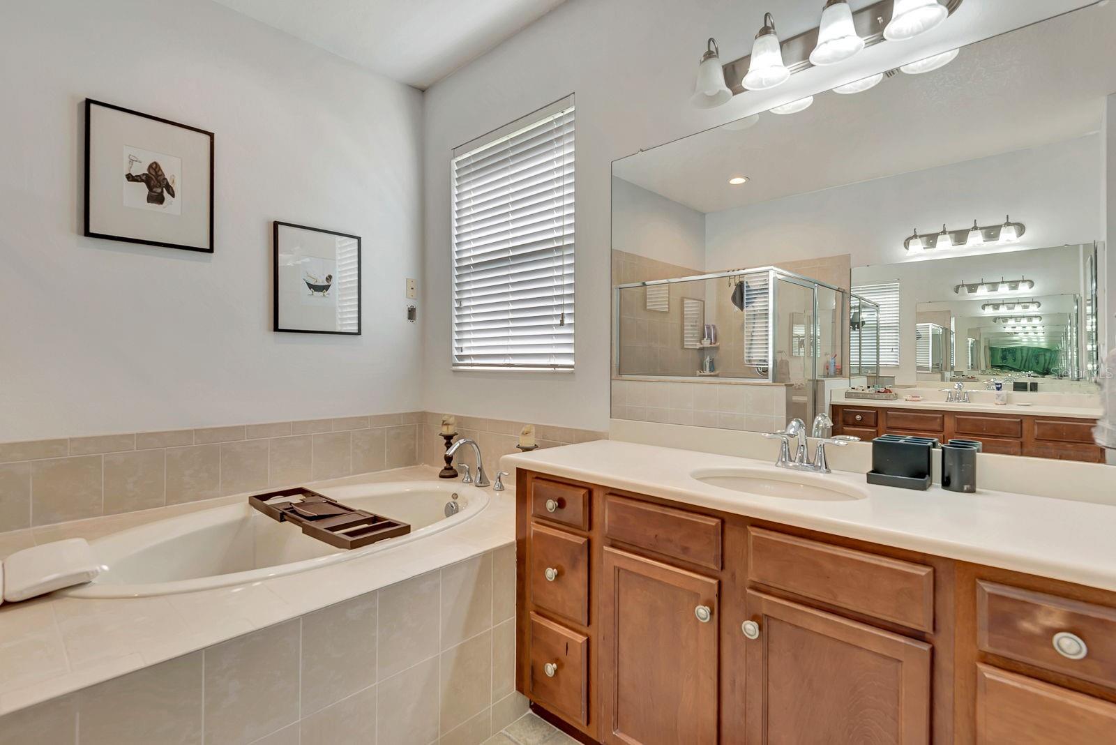 Image 22 of 31 For 6838 44th Terrace E