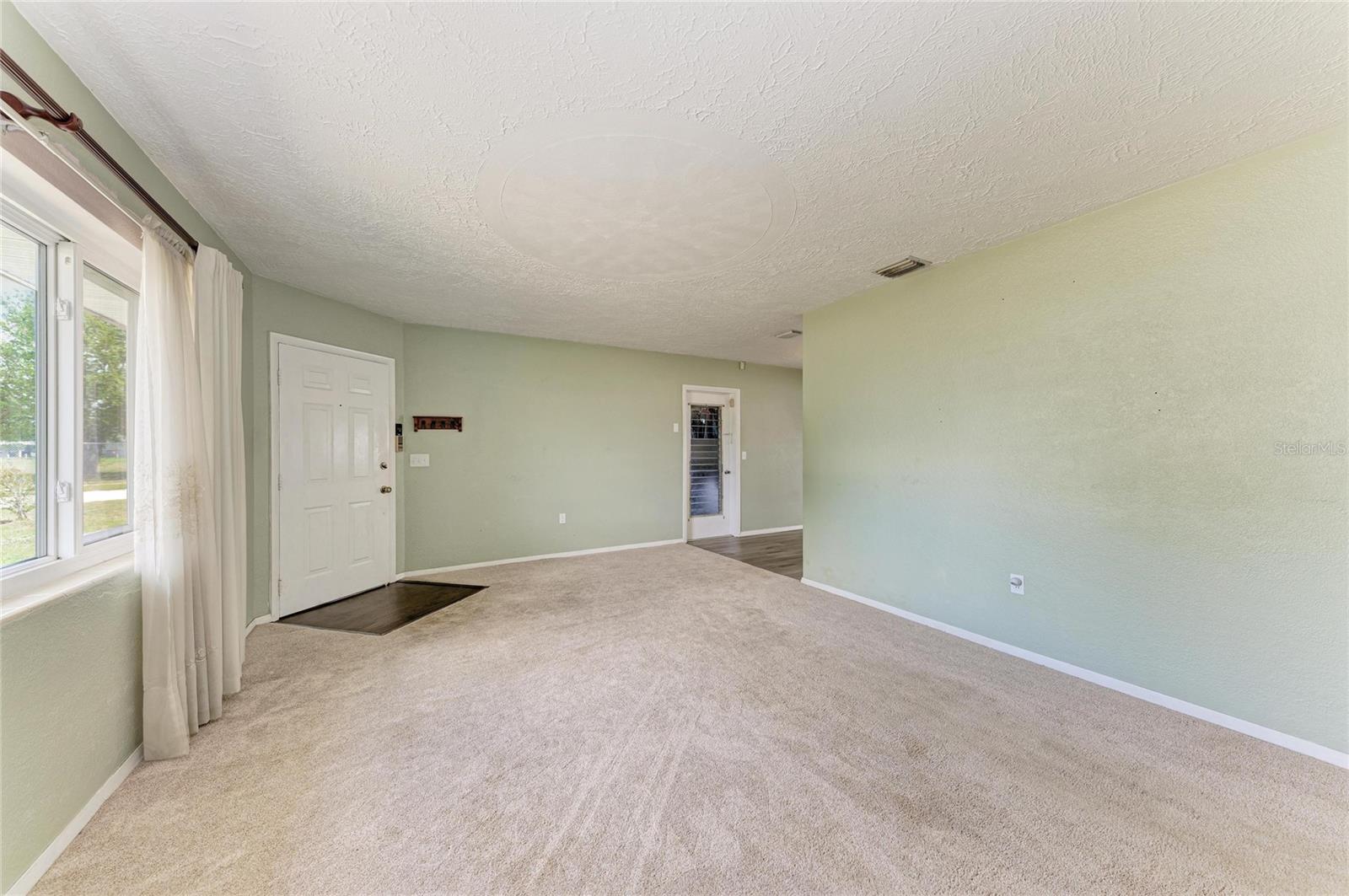 Image 10 of 35 For 2811 33rd Avenue W