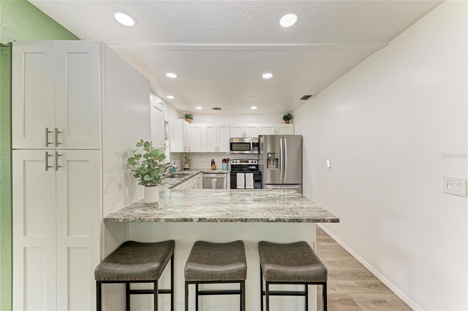 Image 11 of 35 For 2811 33rd Avenue W